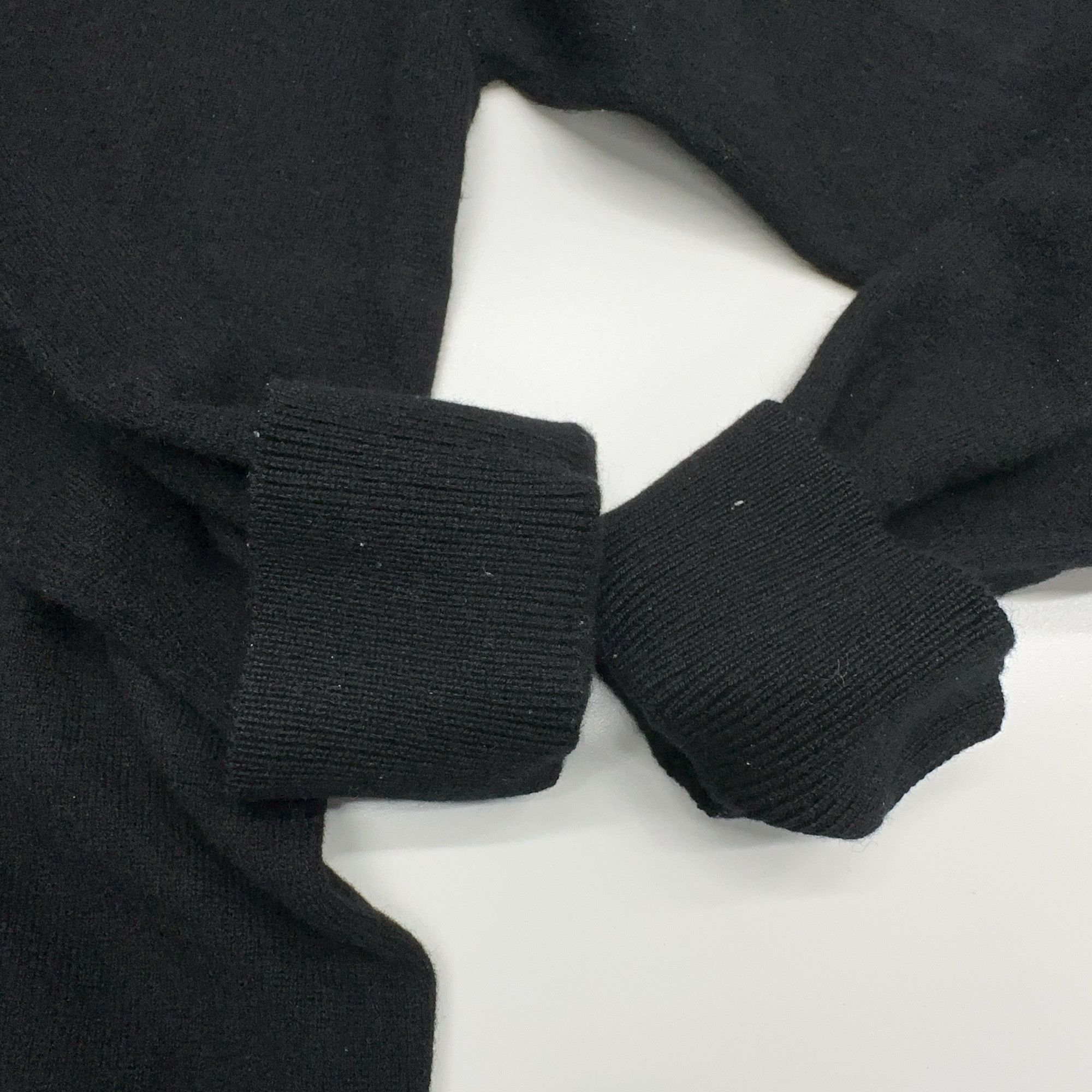 Saint Laurent Paris Saint Laurent Black Crewneck Sweater Size M Size US M / EU 48-50 / 2 - 6 Thumbnail