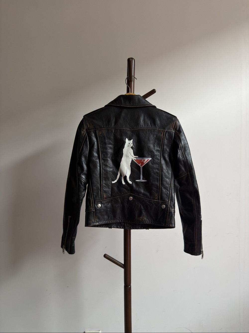 Saint Laurent Paris Saint Laurent Cat Patch Leather Jacket Size 36 Size XS / US 0-2 / IT 36-38 - 2 Thumbnail