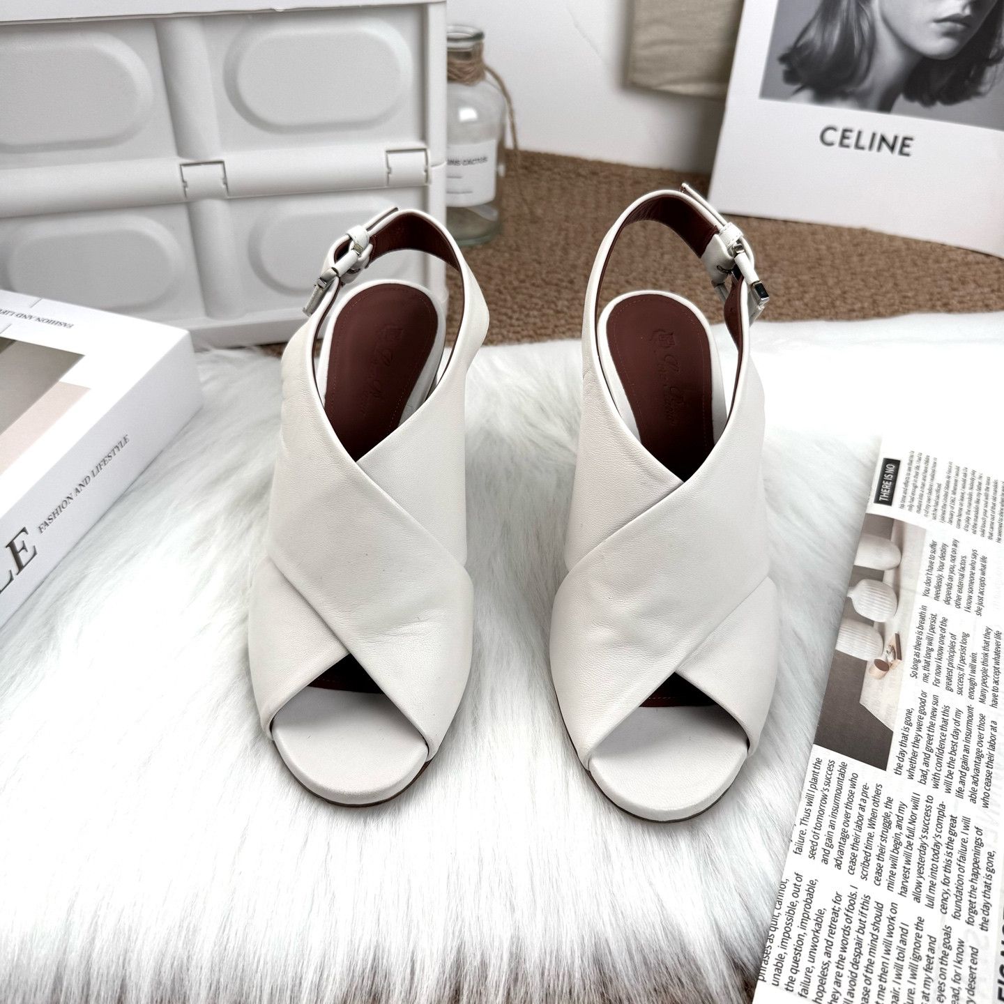Loro Piana Loro Piana White Leather Sandals Size 36 Size US 6 / IT 36 - 2 Thumbnail