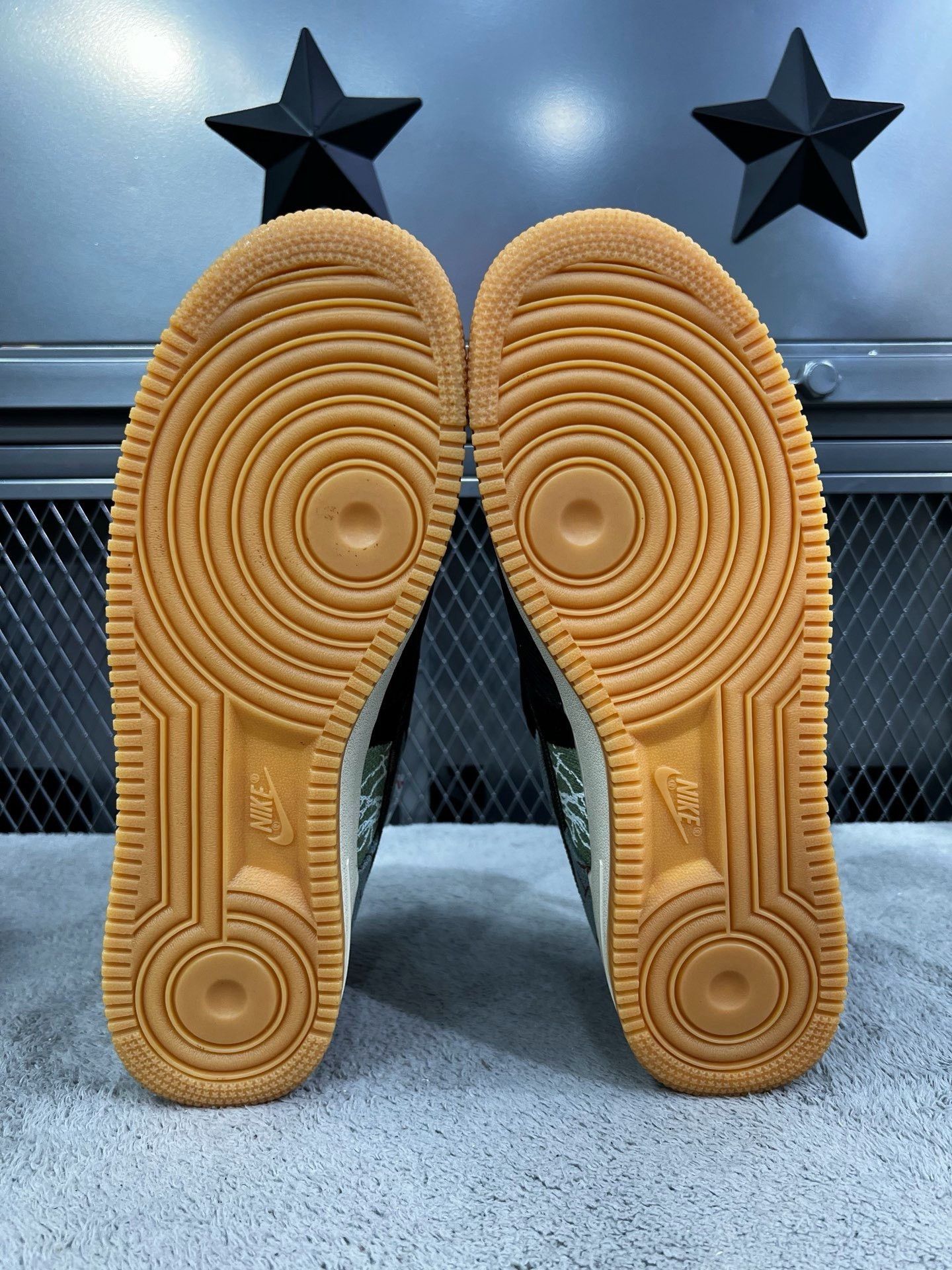 Nike Nike x Travis Scott Cactus Jack Air Force 1 Size 11 Size US 11 / EU 44 - 6 Thumbnail