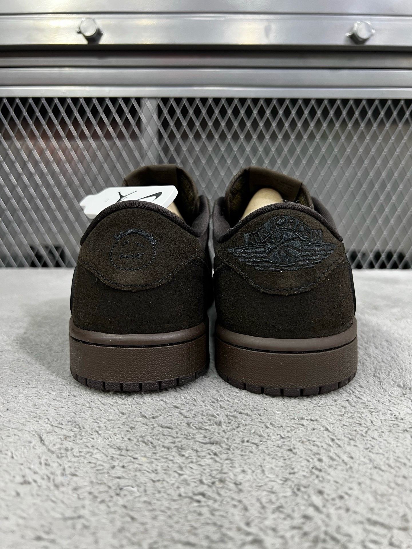 Nike Travis Scott x Nike Air Jordan 1 Low Mocha Size 8 Size US 8 / EU 41 - 7 Thumbnail