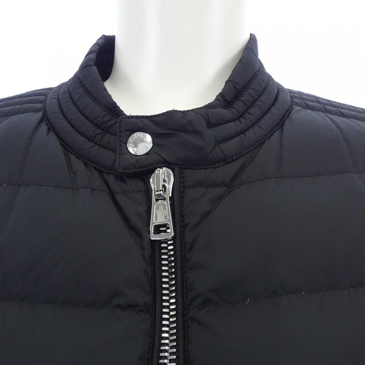 Moncler Moncler MONCLER AMIOT Down Jacket Textile Outerwear AMIOT DUTY FREE for USA Size ONE SIZE - 5 Thumbnail