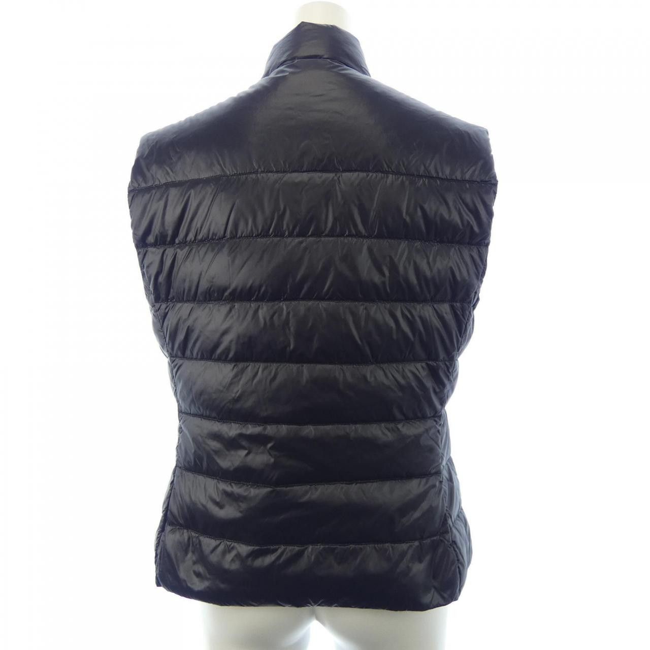 Prada Prada Prada Down Vest Others Outerwear 29Y291 R141 AR0 DUTY FREE for USA Size ONE SIZE - 2 Thumbnail