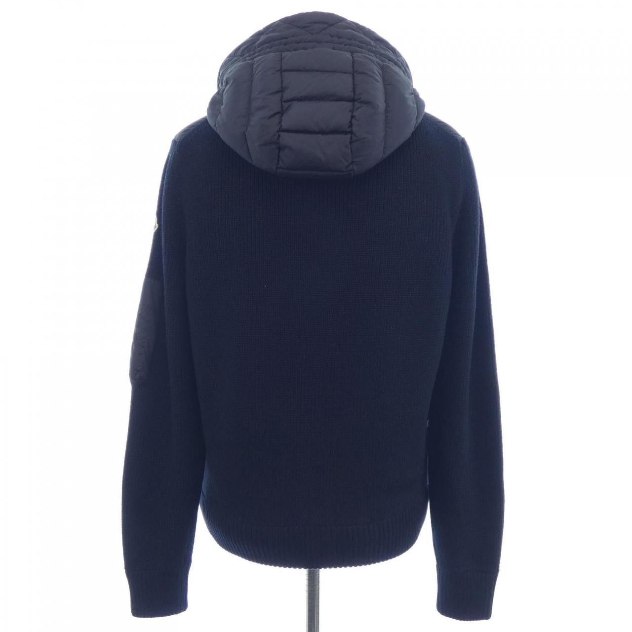 Moncler Moncler Moncler Down Jacket Others Outerwear 20919B50800 DUTY FREE for USA Size ONE SIZE - 2 Thumbnail