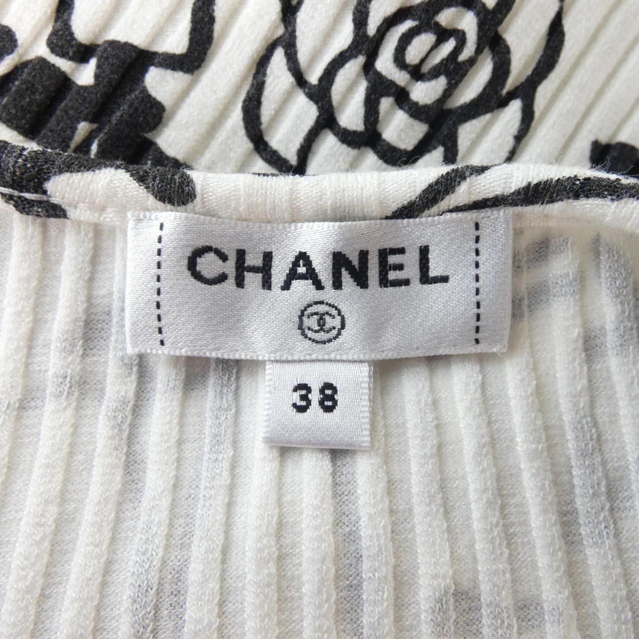 Chanel Chanel Chanel Tshirt Textile T-Shirts P61888V47215 DUTY FREE for USA Size ONE SIZE - 4 Thumbnail
