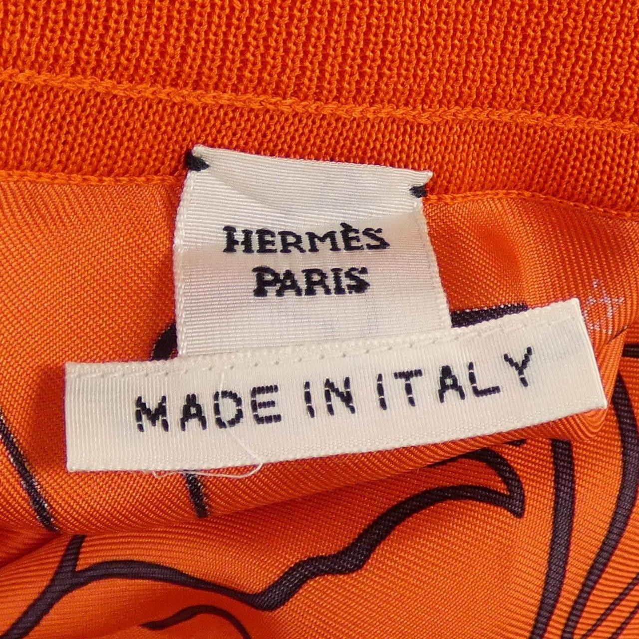 Hermes Hermes Hermes CARRE CONSTELLATIONS SUR Silk Top Textile Tops DUTY FREE for USA Size ONE SIZE - 4 Thumbnail