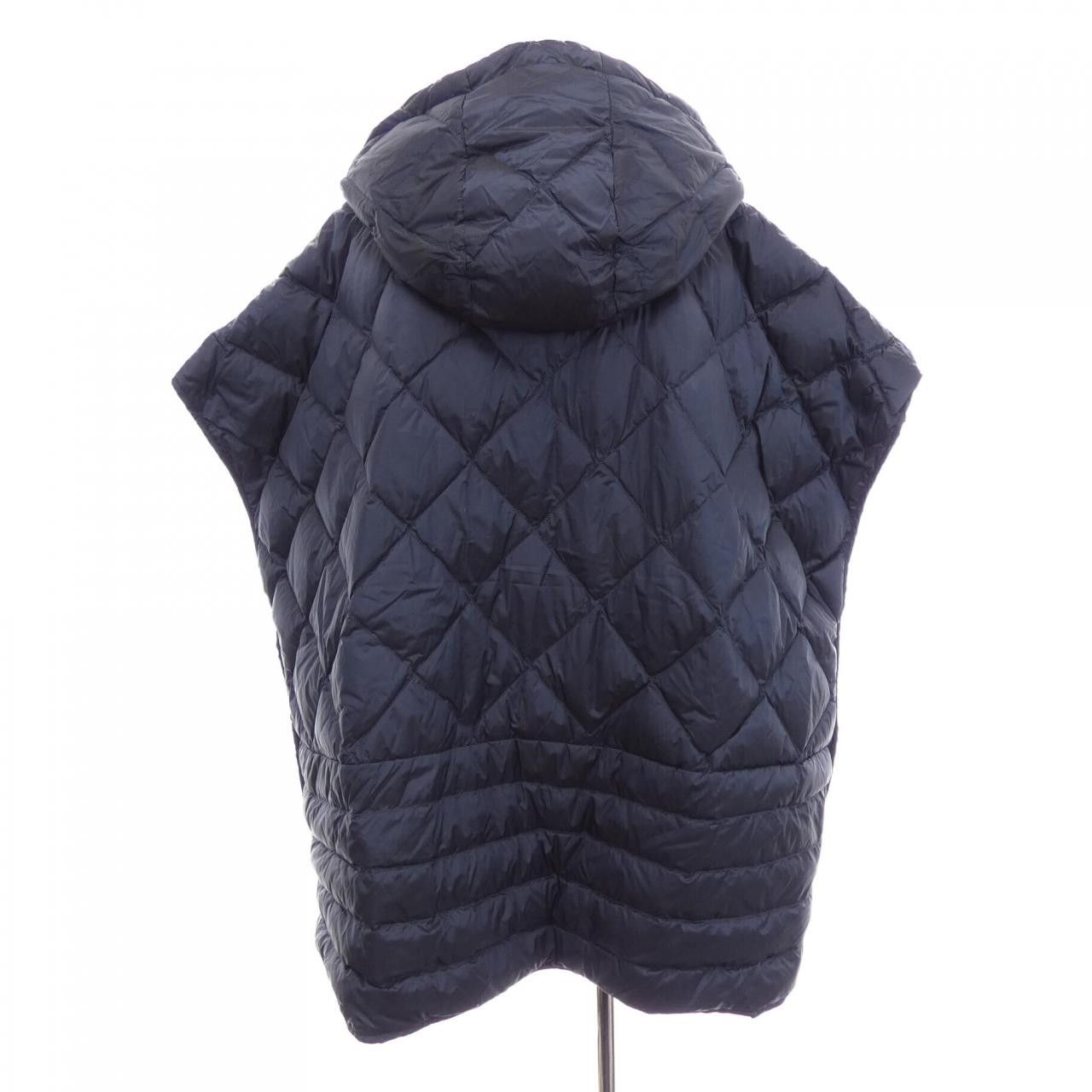 Max Mara Max Mara Max Mara TREMAN Down Vest Textile Outerwear 973604 DUTY FREE for USA Size ONE SIZE - 2 Thumbnail