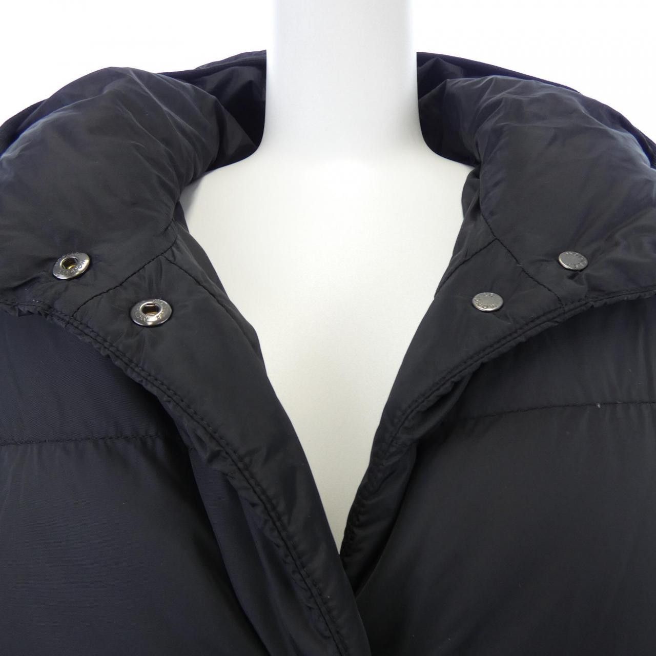 Moncler Moncler Moncler BURGAUX Down Coat Textile Outerwear BURGAUX DUTY FREE for USA Size ONE SIZE - 6 Thumbnail
