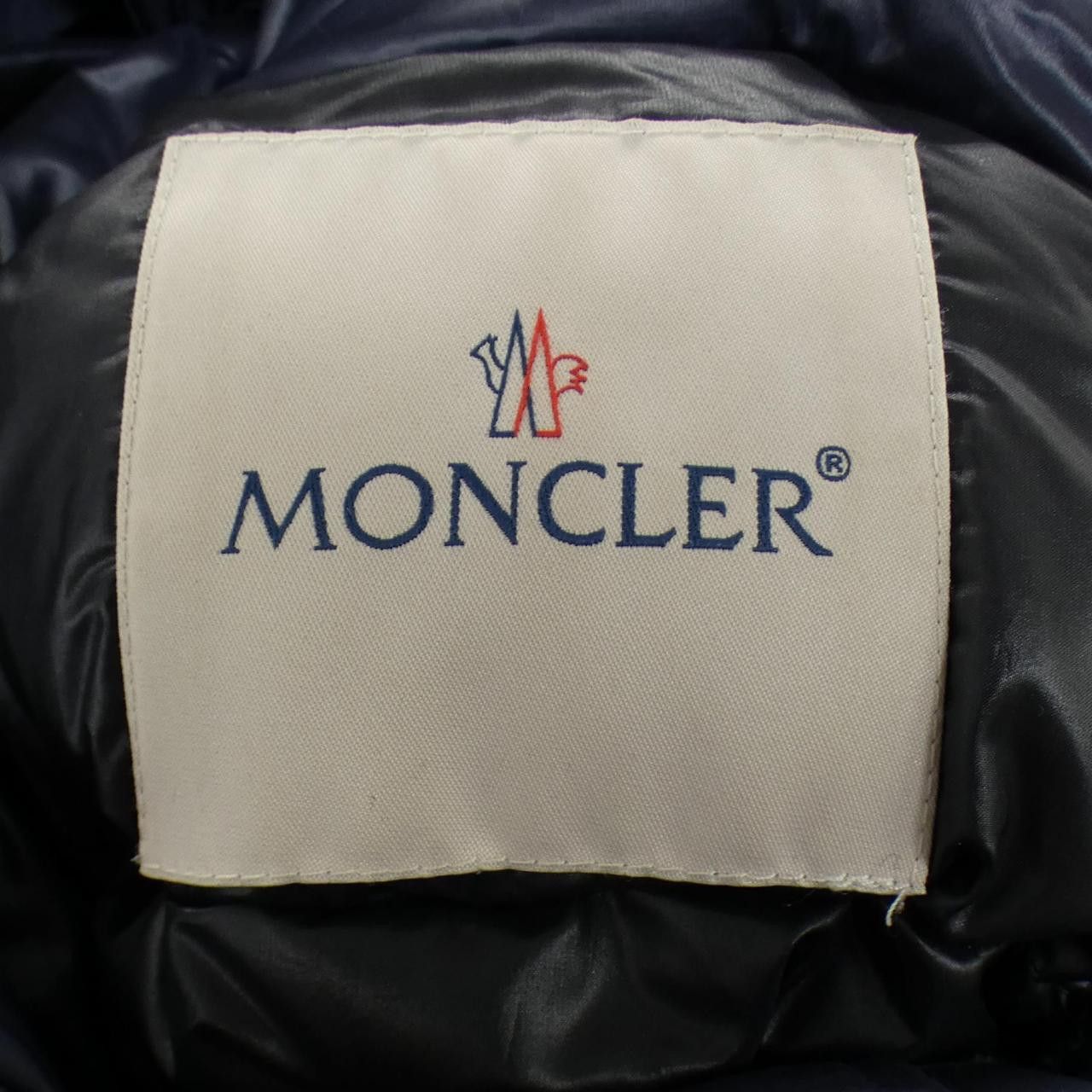 Moncler Moncler Moncler SUYEN Down Coat Textile Outerwear SUYEN DUTY FREE for USA Size ONE SIZE - 5 Thumbnail