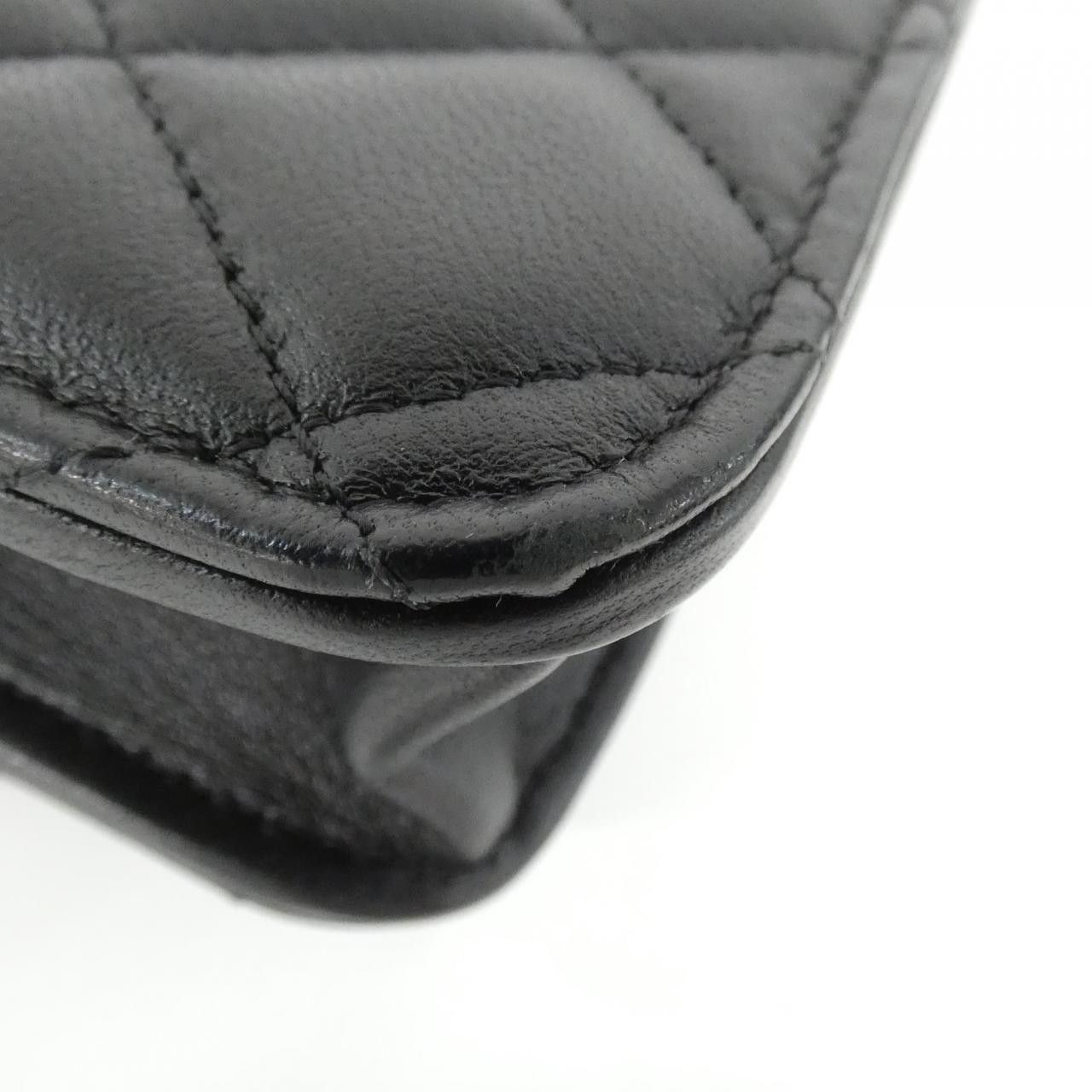 Chanel Chanel Chanel Lambskin Phone Case Leather Phonecase AP3226 DUTY FREE for USA Size ONE SIZE - 3 Thumbnail