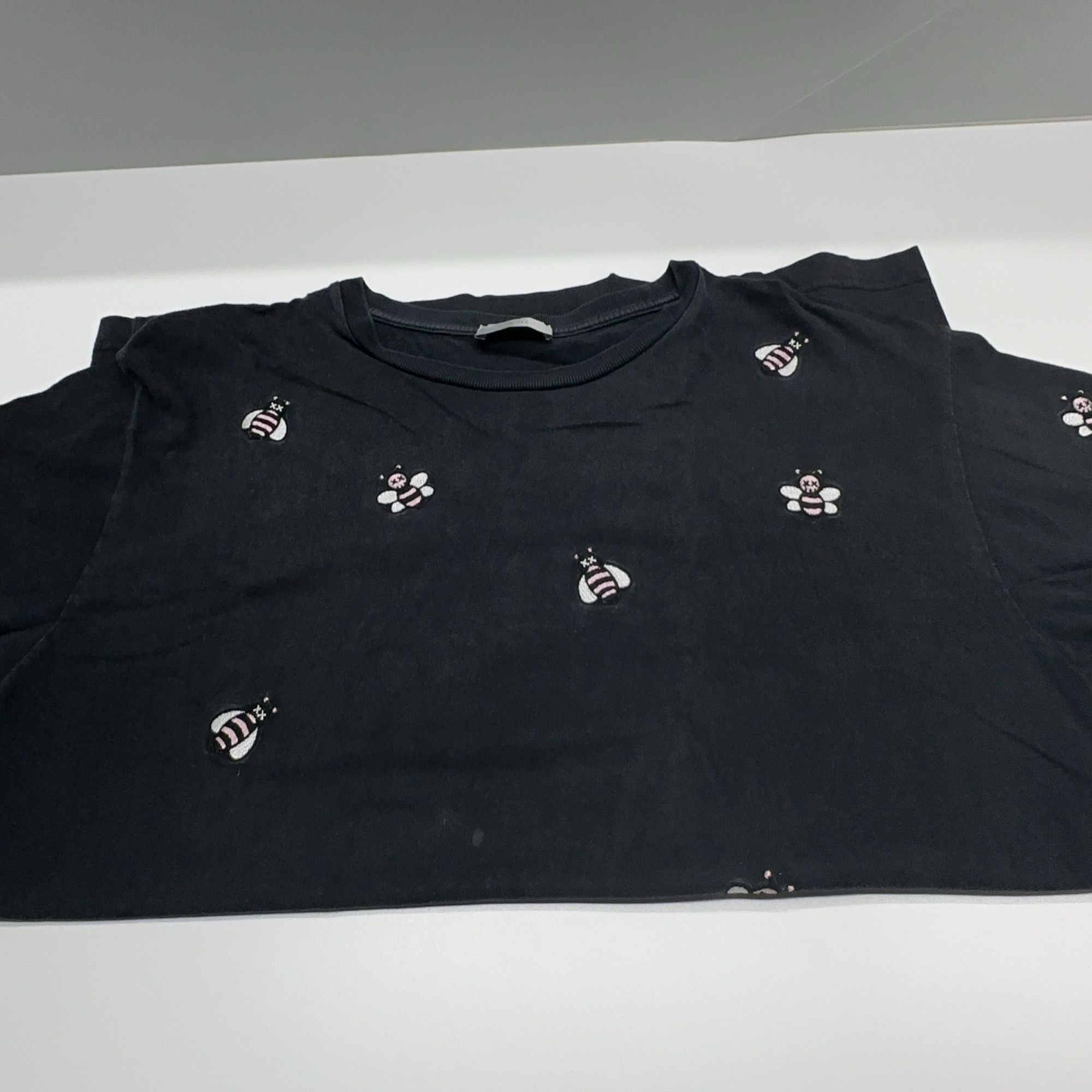 Dior KAWS Collaboration Bee Embroidery Tee Size US S / EU 44-46 / 1 - 6 Thumbnail