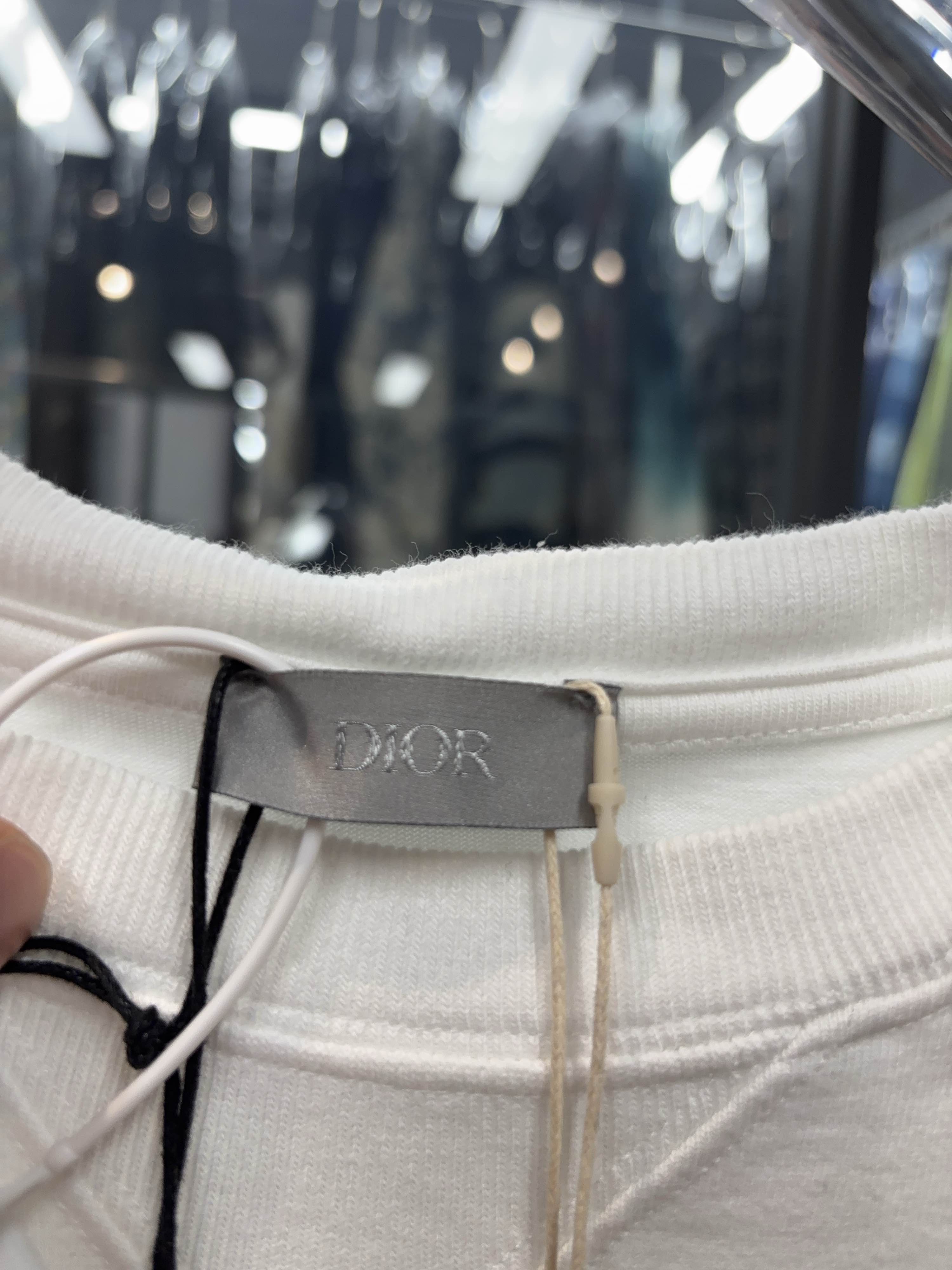 Dior Travis Scott Embroidered White T-Shirt Size US XL / EU 56 / 4 - 3 Thumbnail