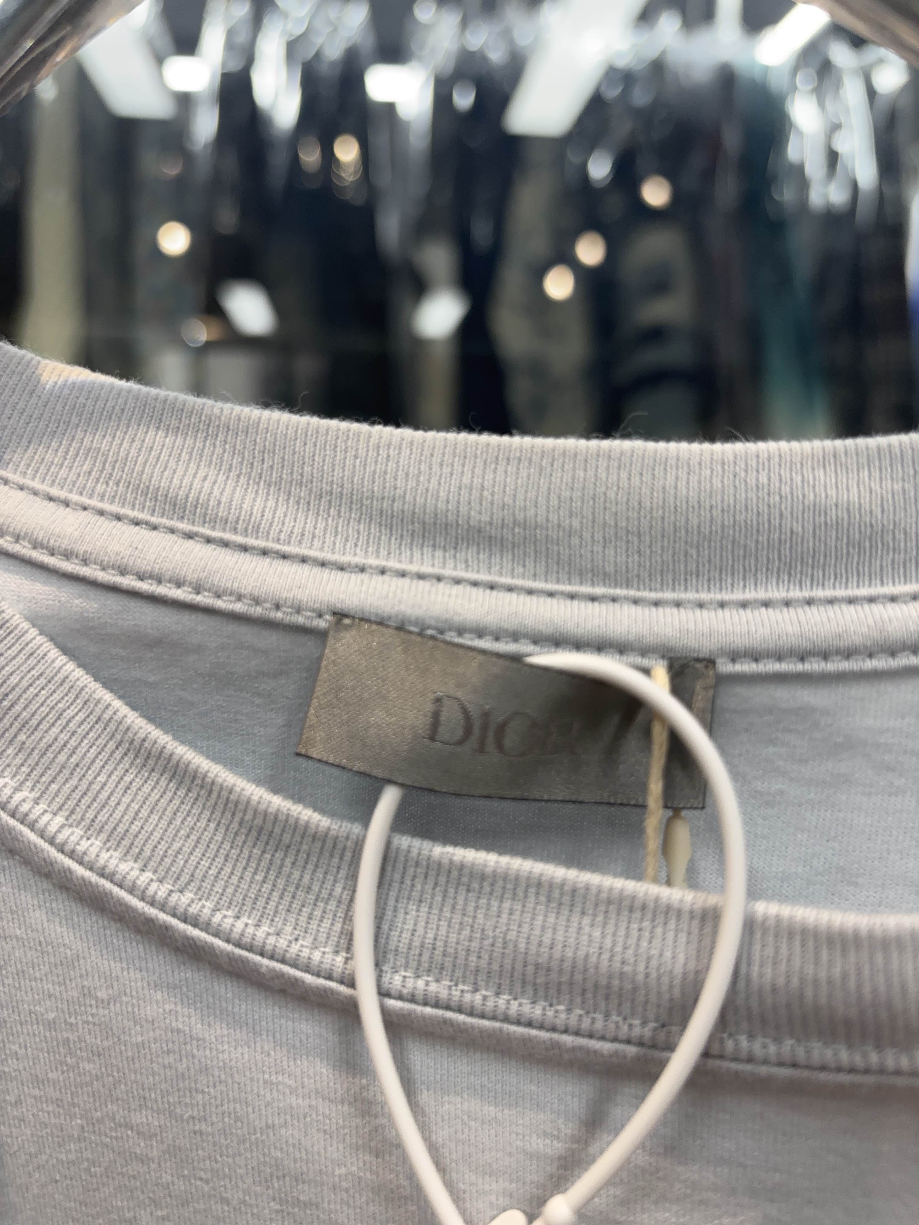Dior Heart Logo Embroidered T-Shirt in White Size US XXL / EU 58 / 5 - 3 Thumbnail