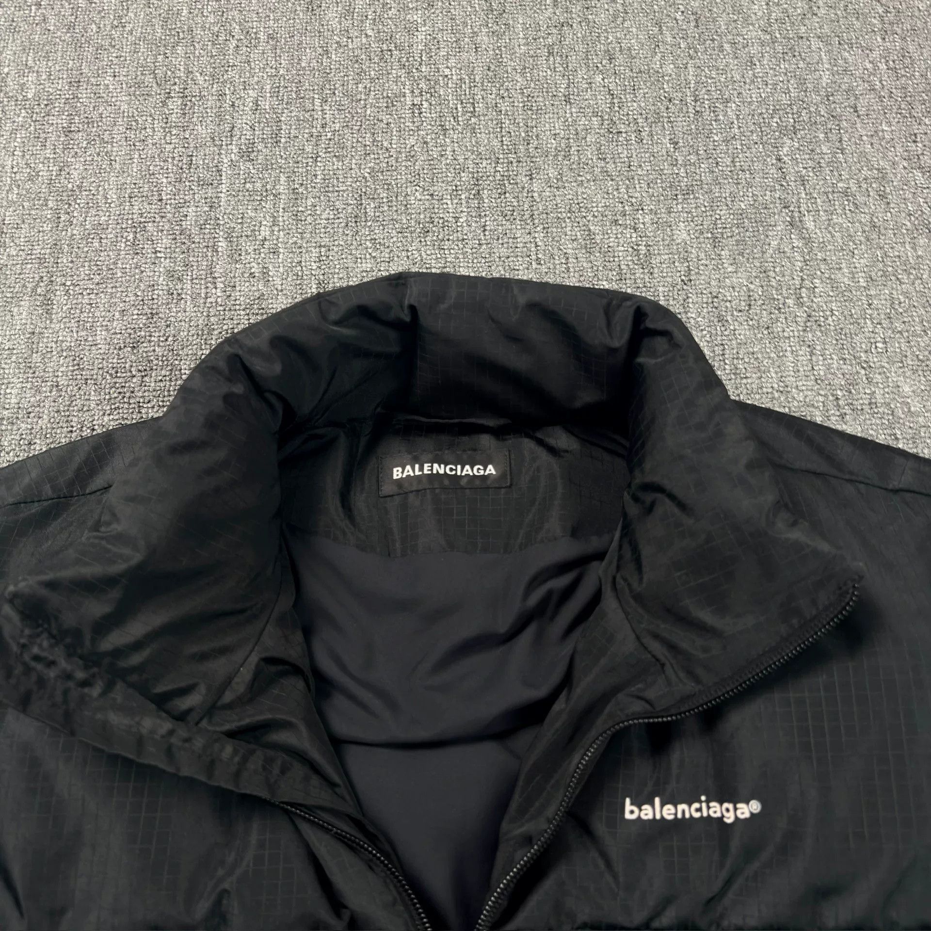 Balenciaga Logo Embroidered Black Puffer Jacket Size US M / EU 48-50 / 2 - 3 Thumbnail
