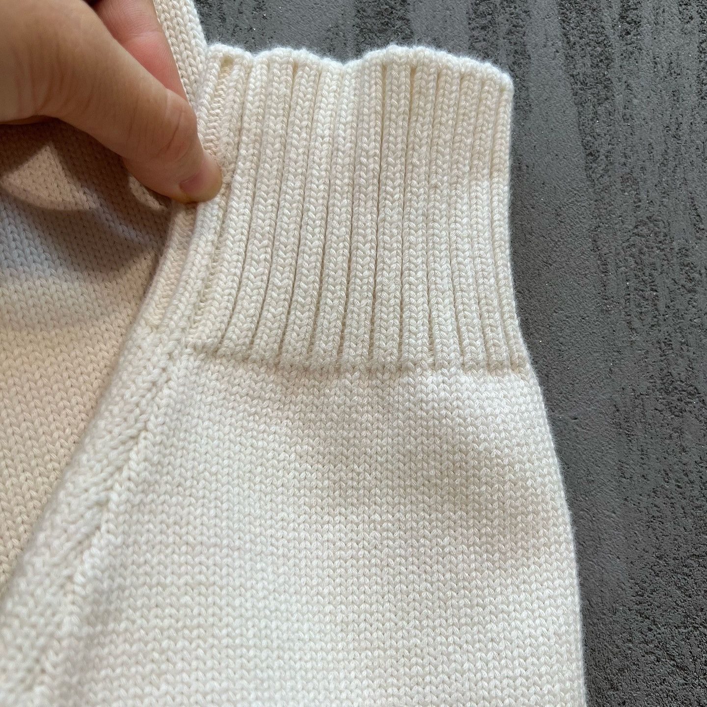 Dior Logo Embroidered White Sweater Size US M / EU 48-50 / 2 - 8 Thumbnail
