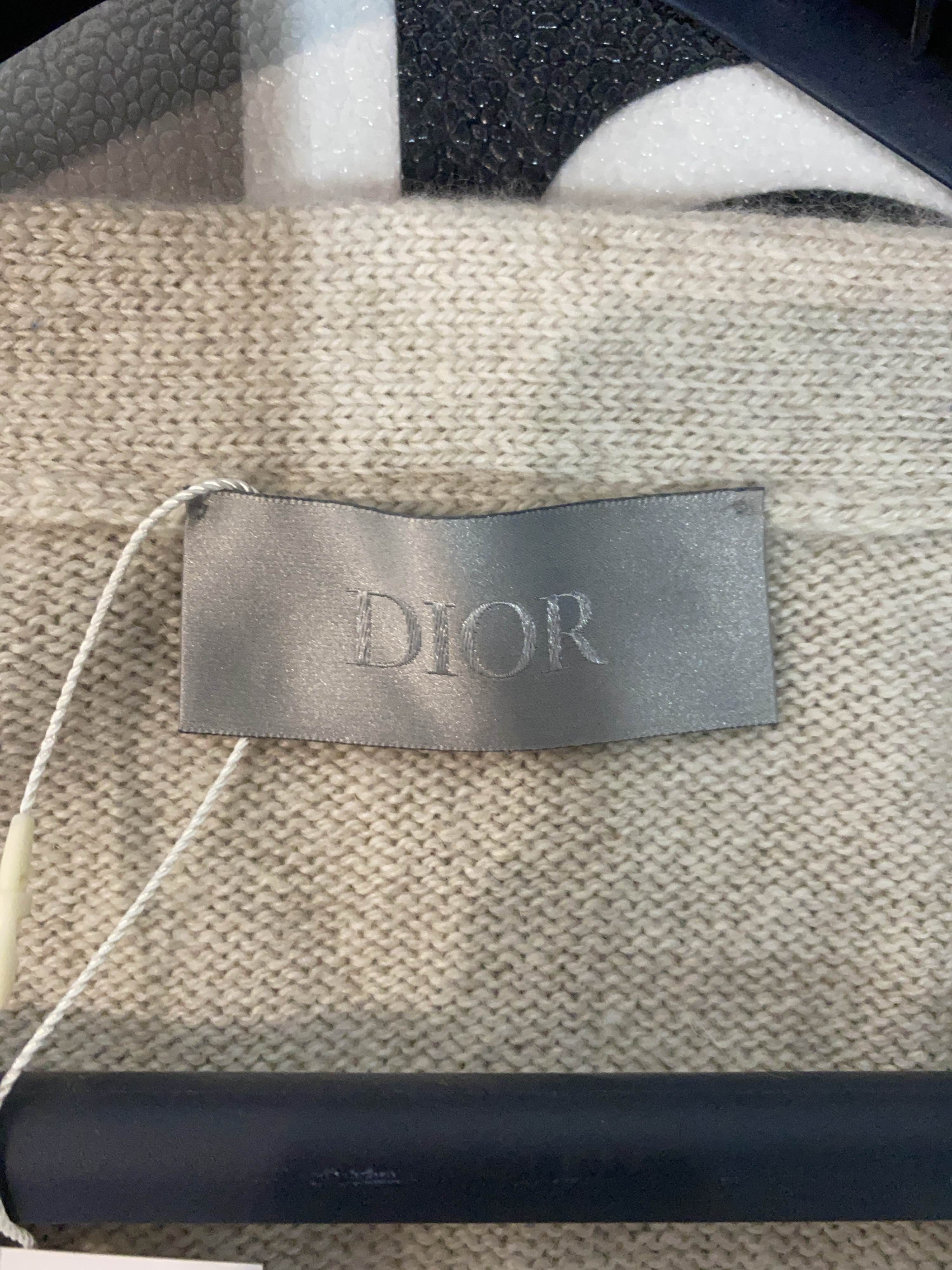 Dior Cashmere Logo Patch Cardigan in Beige Size US XXL / EU 58 / 5 - 3 Thumbnail