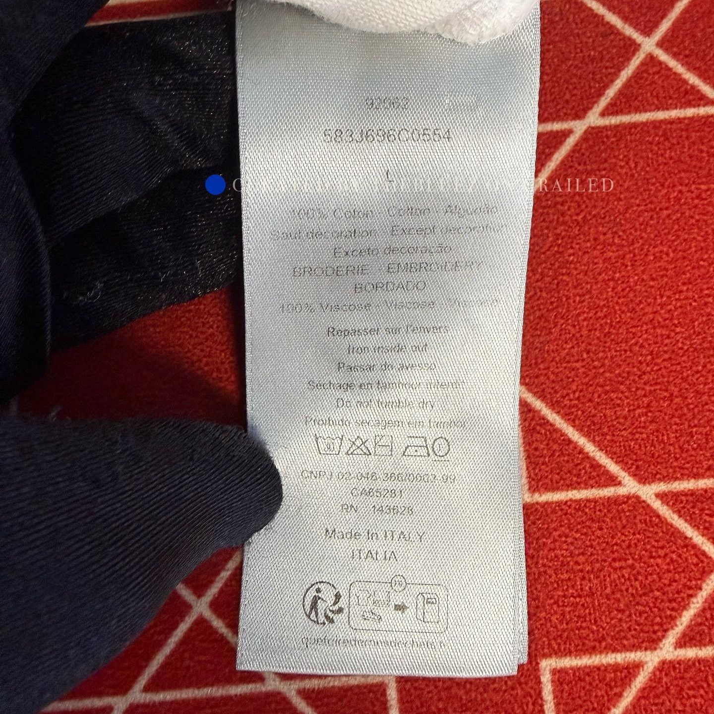 Dior Cat Logo T-Shirt in White Size L Size US L / EU 52-54 / 3 - 4 Thumbnail