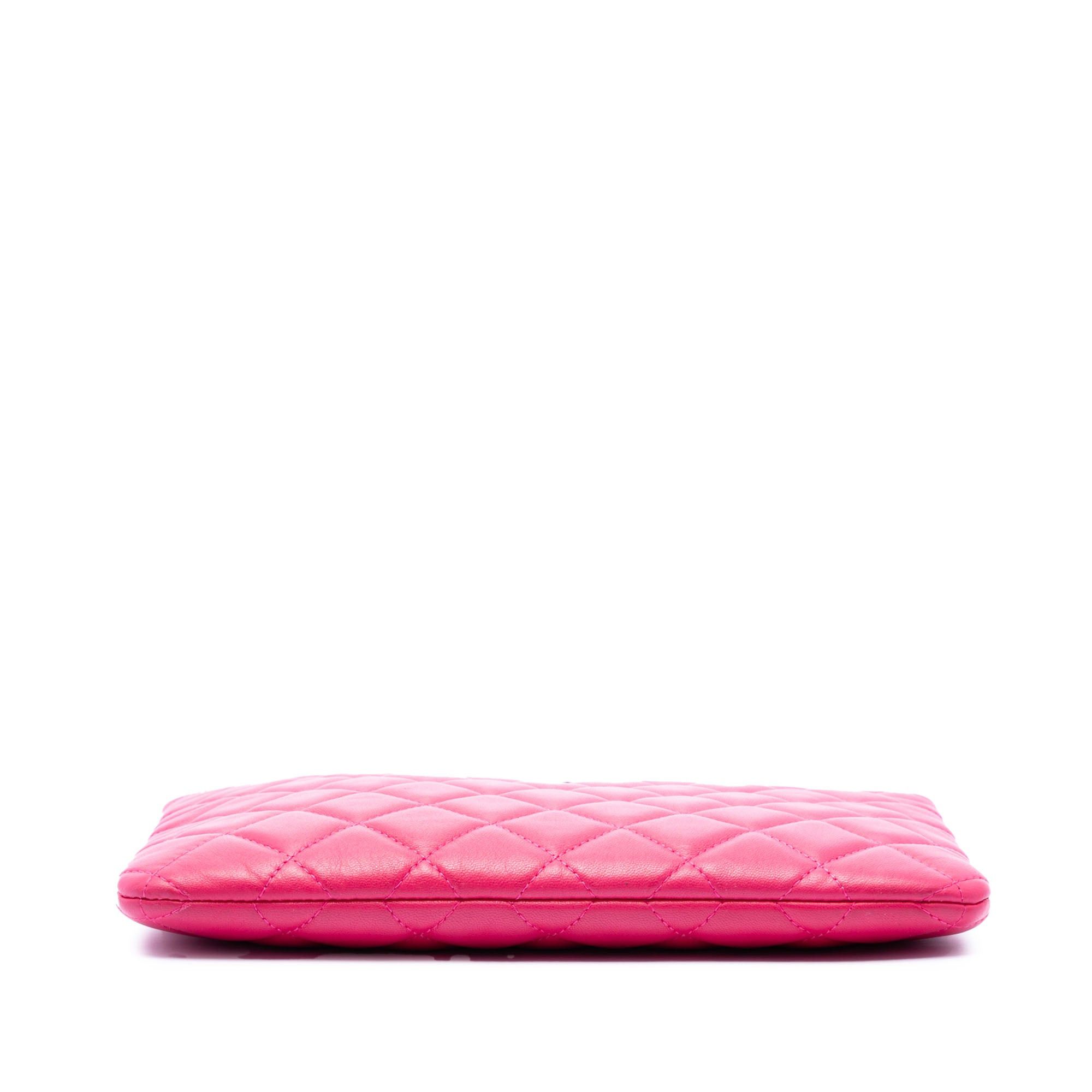 Chanel Small Quilted Lambskin O Case Clutch Size ONE SIZE - 3 Thumbnail