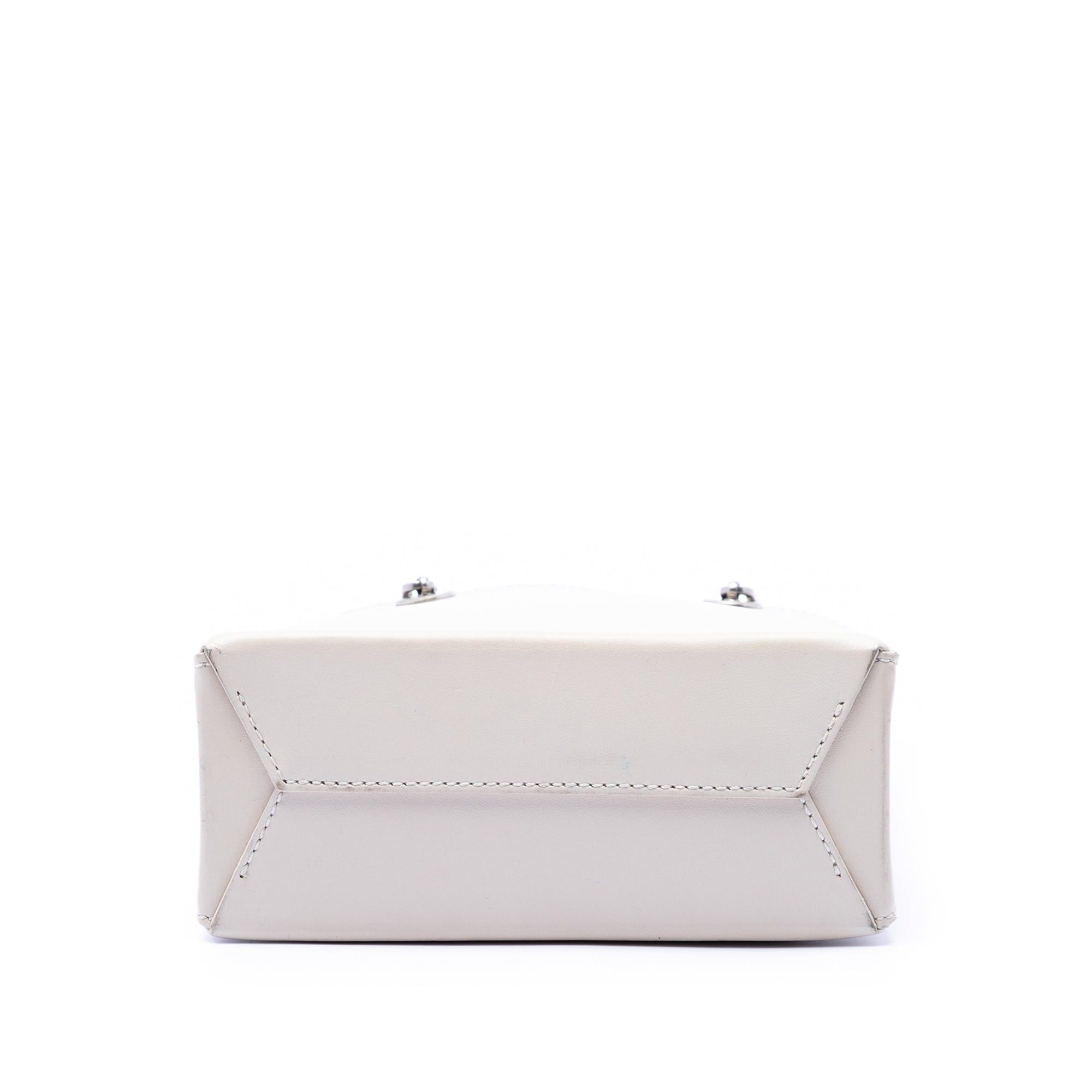 Fendi Small Leather Shopping Tote Size ONE SIZE - 3 Thumbnail