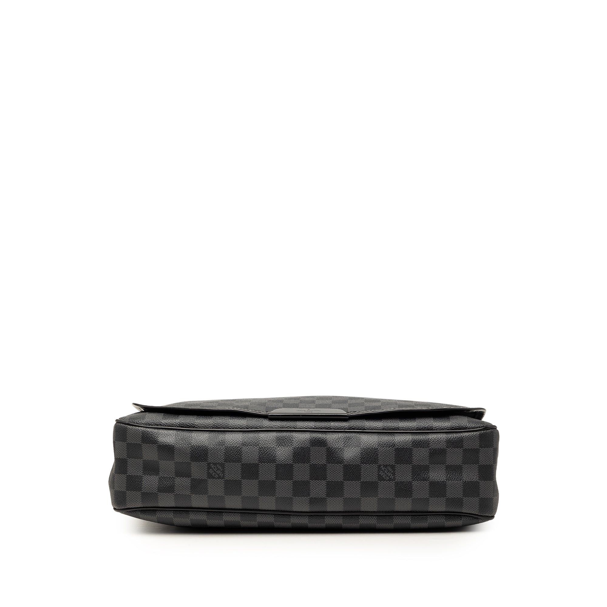 Louis Vuitton Damier Graphite Daniel GM Size ONE SIZE - 3 Thumbnail
