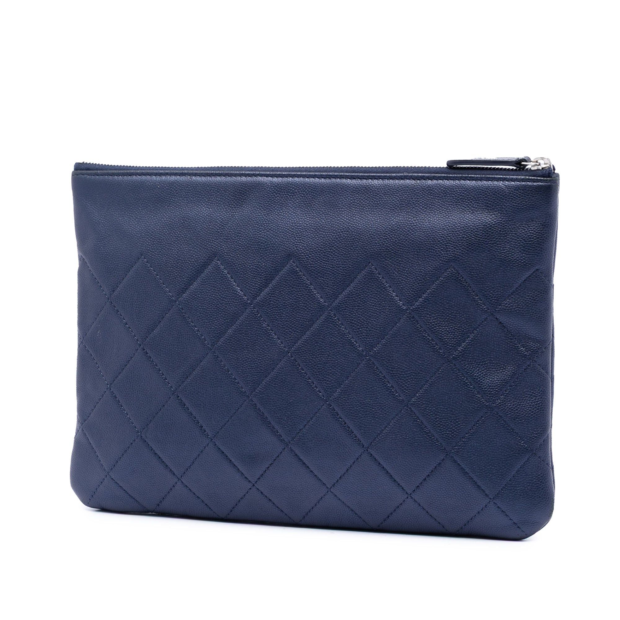 Chanel Medium CC Quilted Caviar O Case Clutch Size ONE SIZE - 2 Thumbnail
