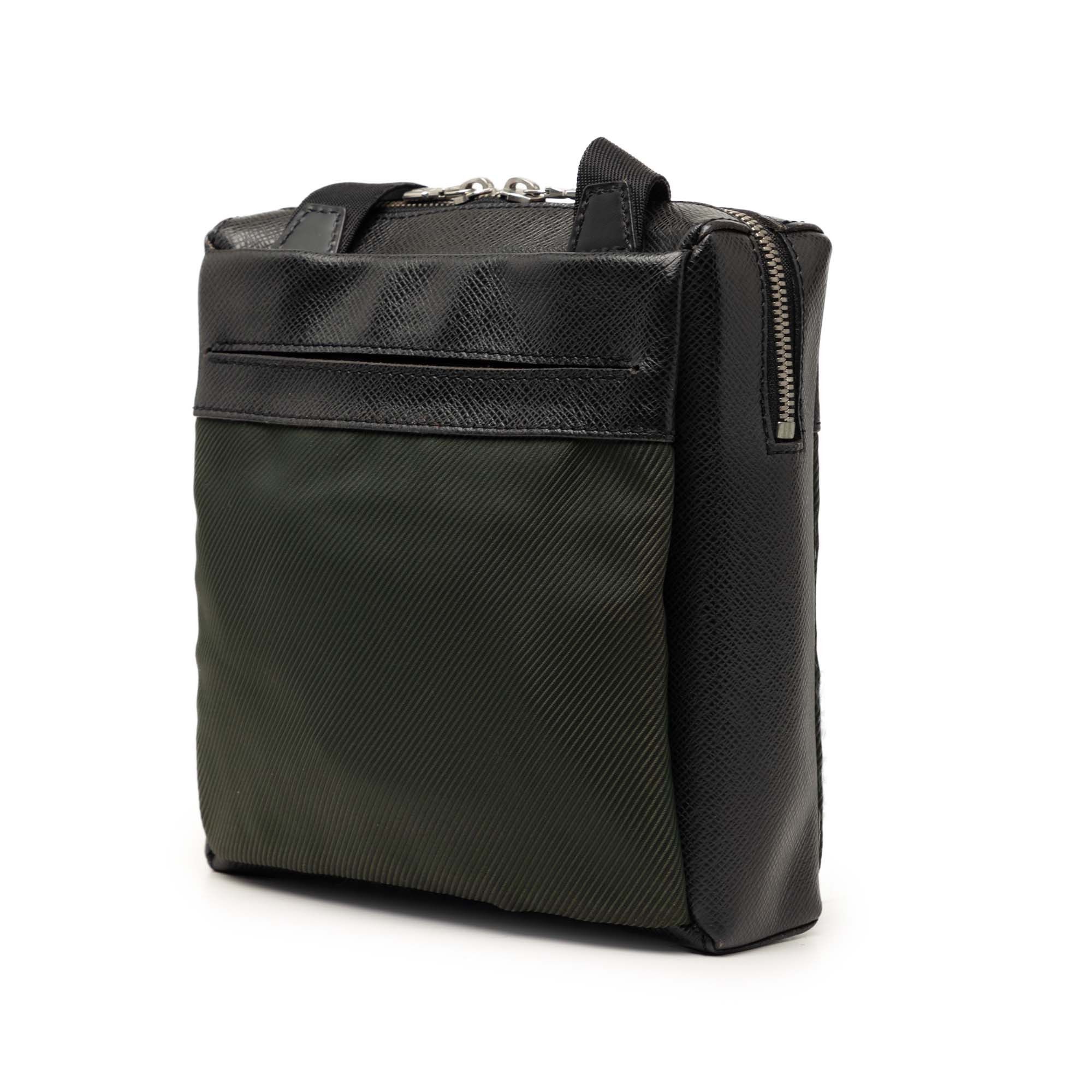Louis Vuitton Taiga Sayan Size ONE SIZE - 2 Thumbnail