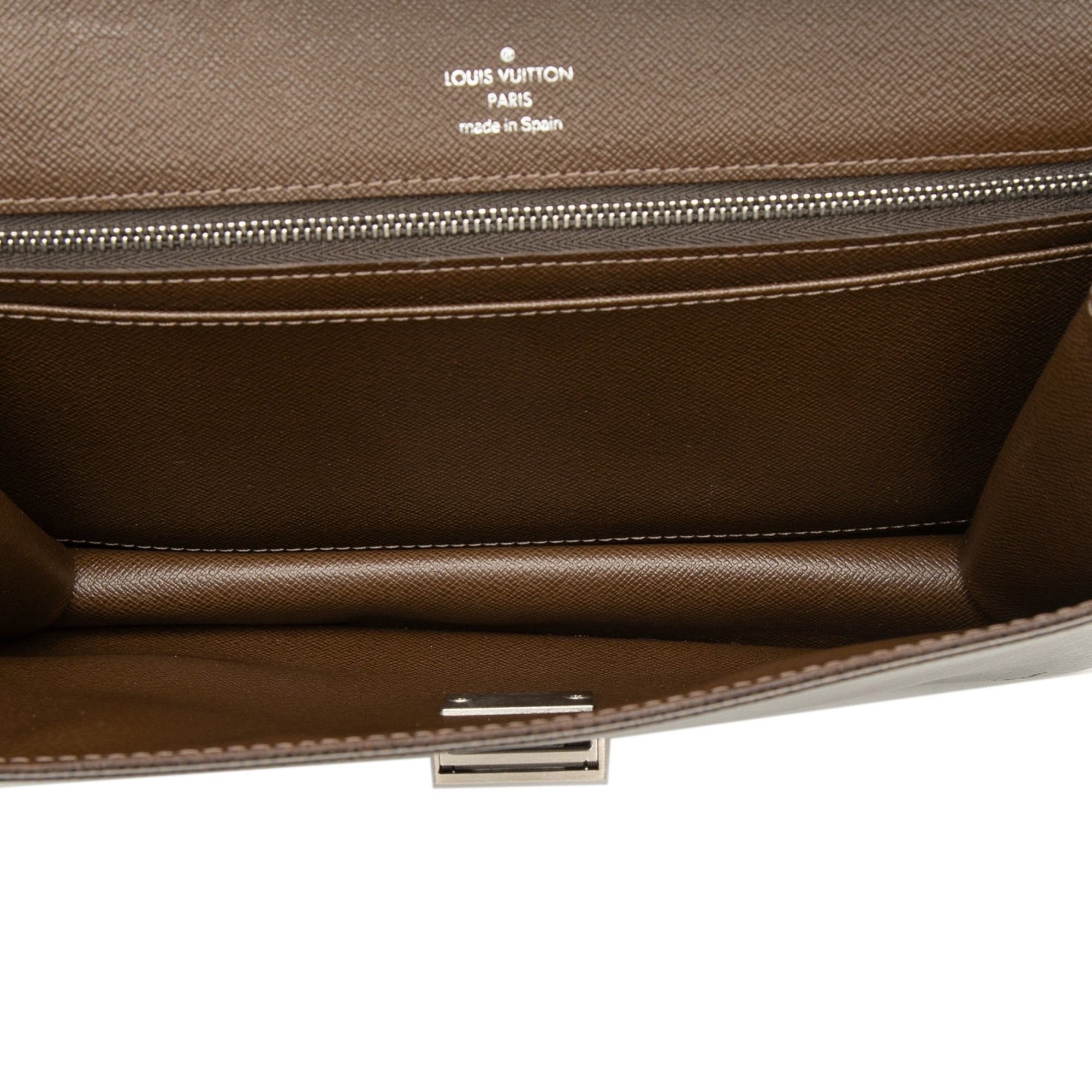 Louis Vuitton Taiga Selenga Size ONE SIZE - 4 Thumbnail