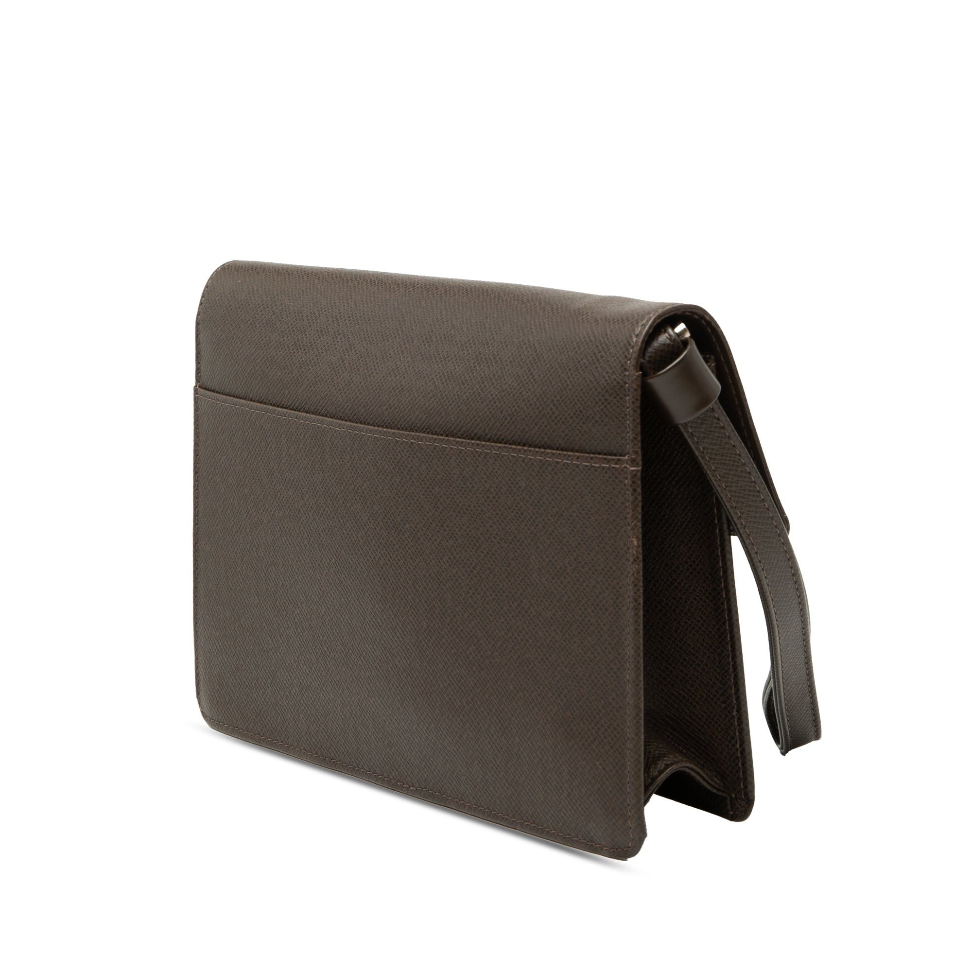 Louis Vuitton Taiga Selenga Size ONE SIZE - 2 Thumbnail