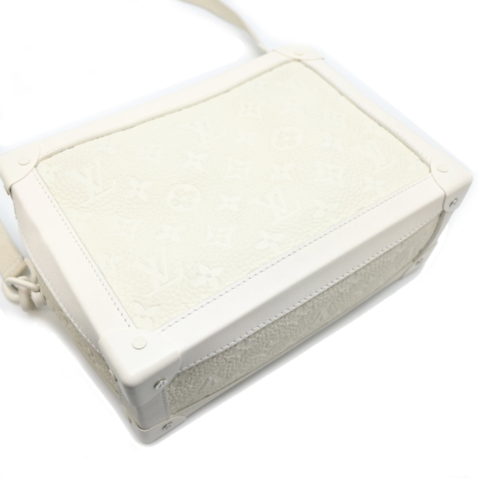 Louis Vuitton Louis Vuitton Soft Trunk Women's Shoulder Bag M53287 (Discontinued) Taurillon Leather, White Size ONE SIZE - 4 Thumbnail