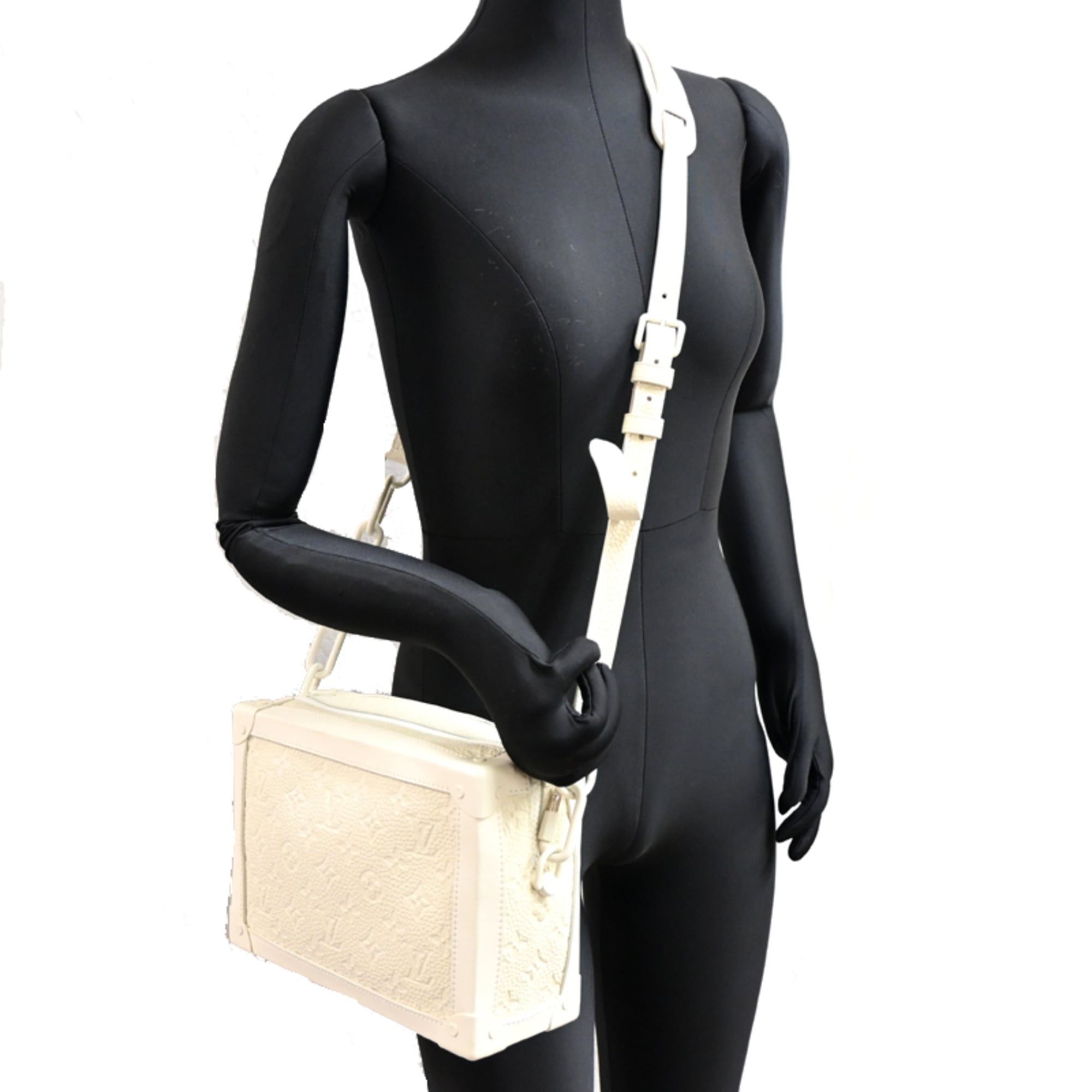 Louis Vuitton Louis Vuitton Soft Trunk Women's Shoulder Bag M53287 (Discontinued) Taurillon Leather, White Size ONE SIZE - 9 Thumbnail