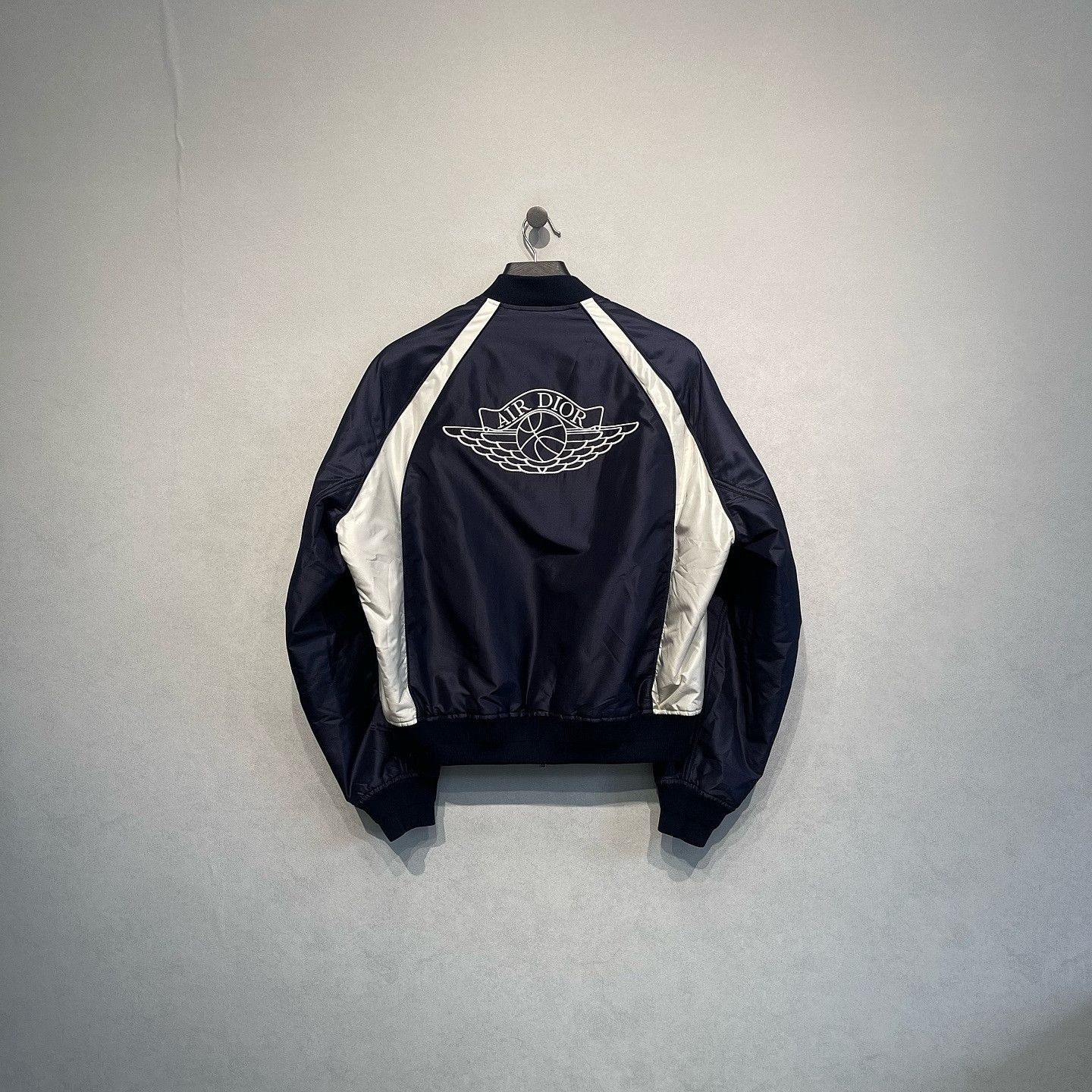 Dior Air Jordan Bomber Jacket in Blue Size US L / EU 52-54 / 3 - 2 Thumbnail