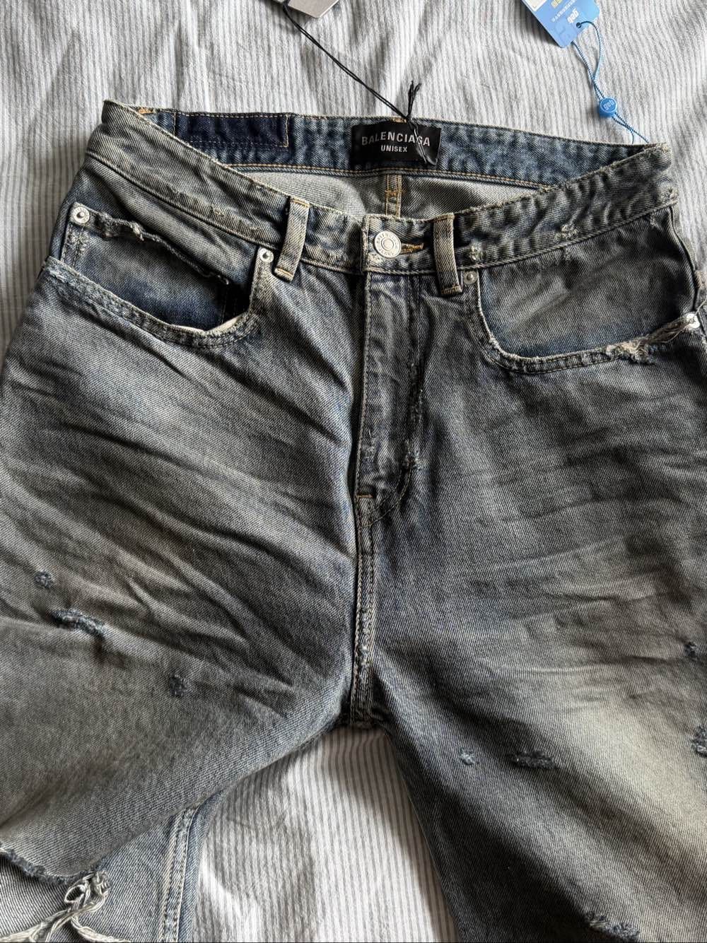 Balenciaga Distressed Blue Denim Jeans in Size 28 Size US 28 / EU 44 - 3 Thumbnail