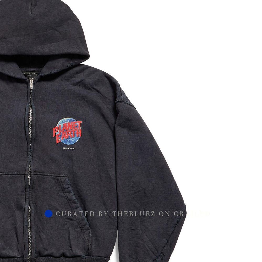 Balenciaga Planet Earth Zip Hoodie in Black Size US M / EU 48-50 / 2 - 8 Thumbnail