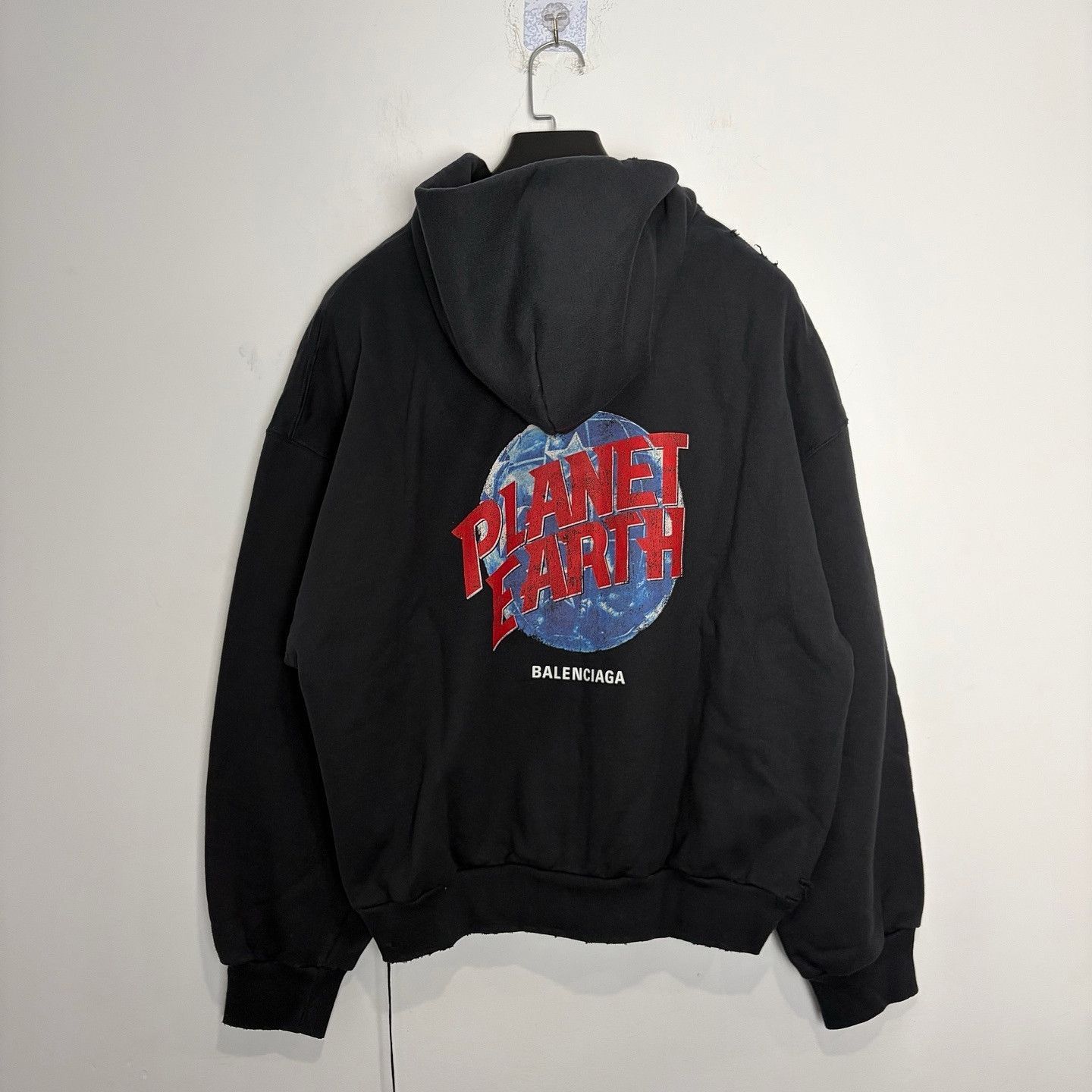 Balenciaga Planet Earth Zip Hoodie in Black Size US M / EU 48-50 / 2 - 2 Thumbnail