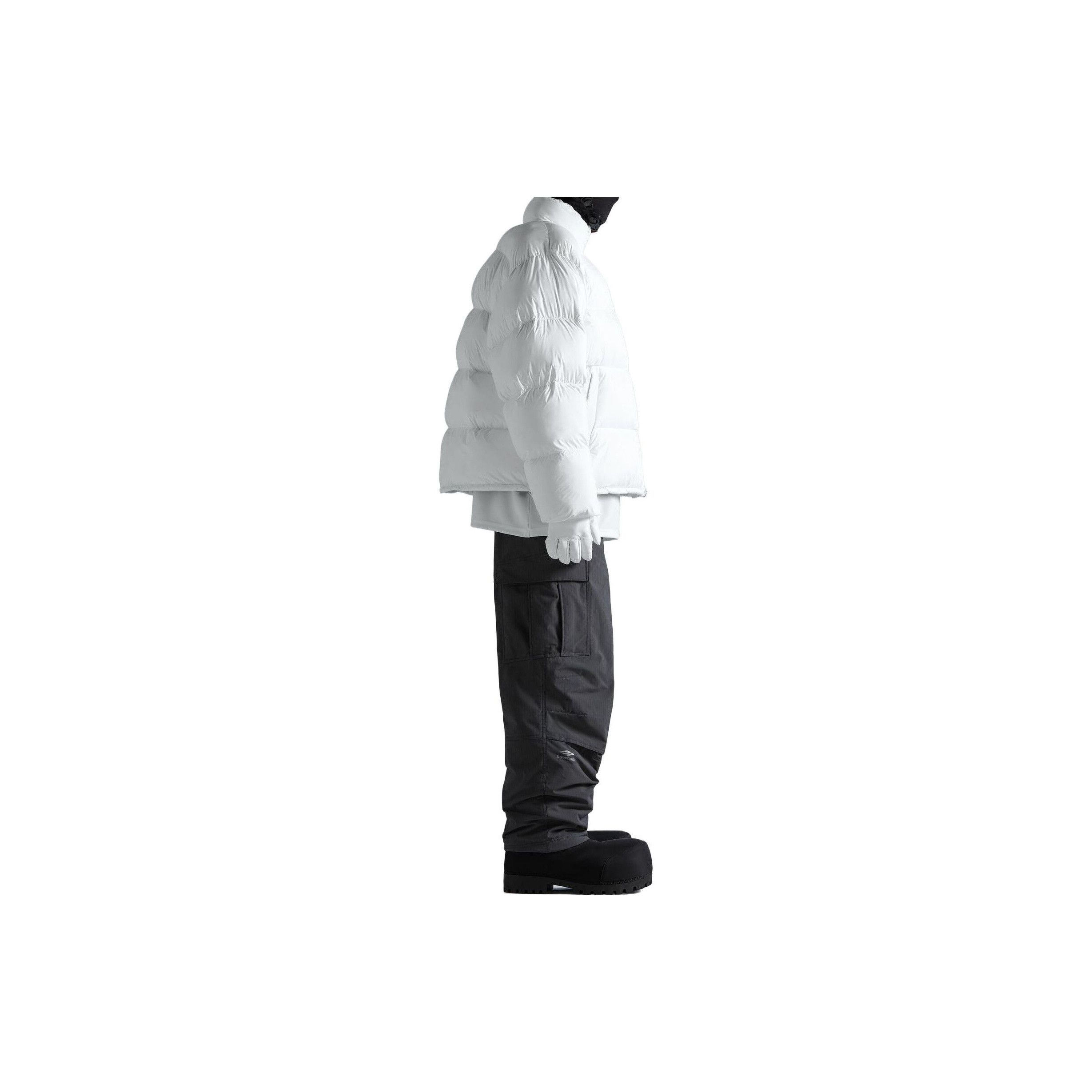 Balenciaga White Puffer Jacket in Size S Size US S / EU 44-46 / 1 - 5 Thumbnail