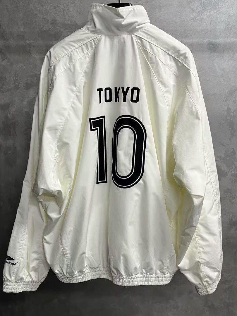 Balenciaga Tokyo Logo Zip Up Jacket in White Size US S / EU 44-46 / 1 - 2 Thumbnail