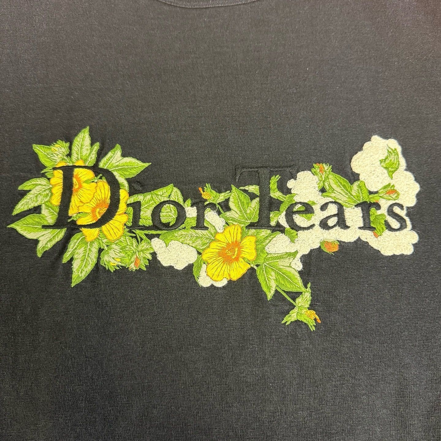 Dior Floral Embroidery Tee in Black Size US S / EU 44-46 / 1 - 5 Thumbnail