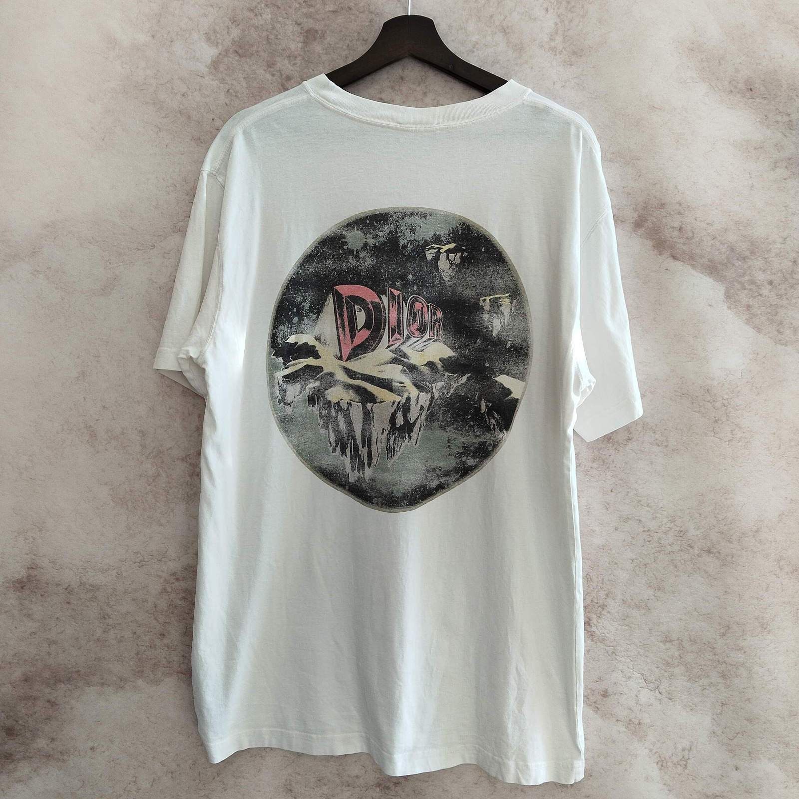 Dior Minimalist Graphic Print Tee in White Size US M / EU 48-50 / 2 - 2 Thumbnail