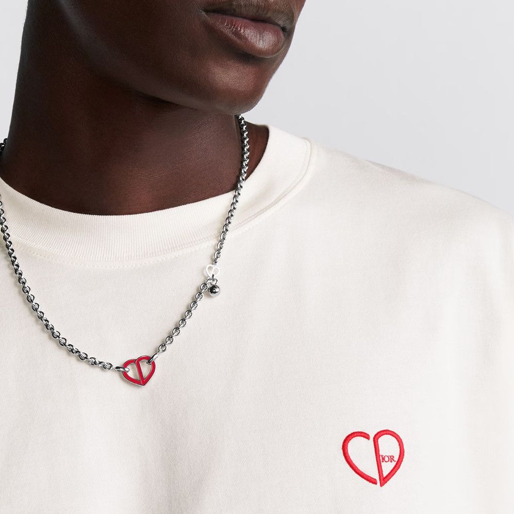 Dior Embroidered Heart Logo Tee in White Size US L / EU 52-54 / 3 - 12 Thumbnail