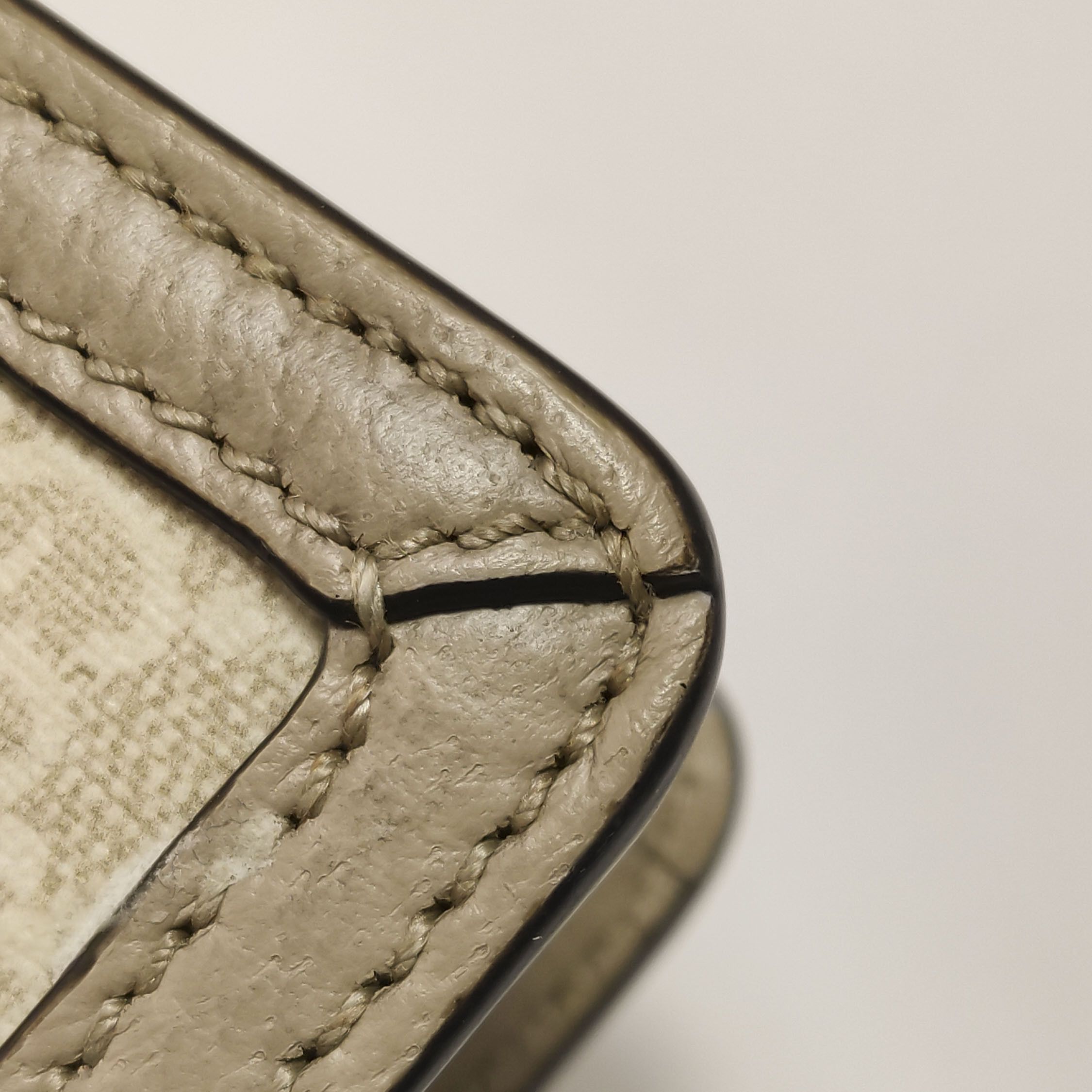 Gucci Gucci Women os Crossbody Bags Size ONE SIZE - 16 Thumbnail