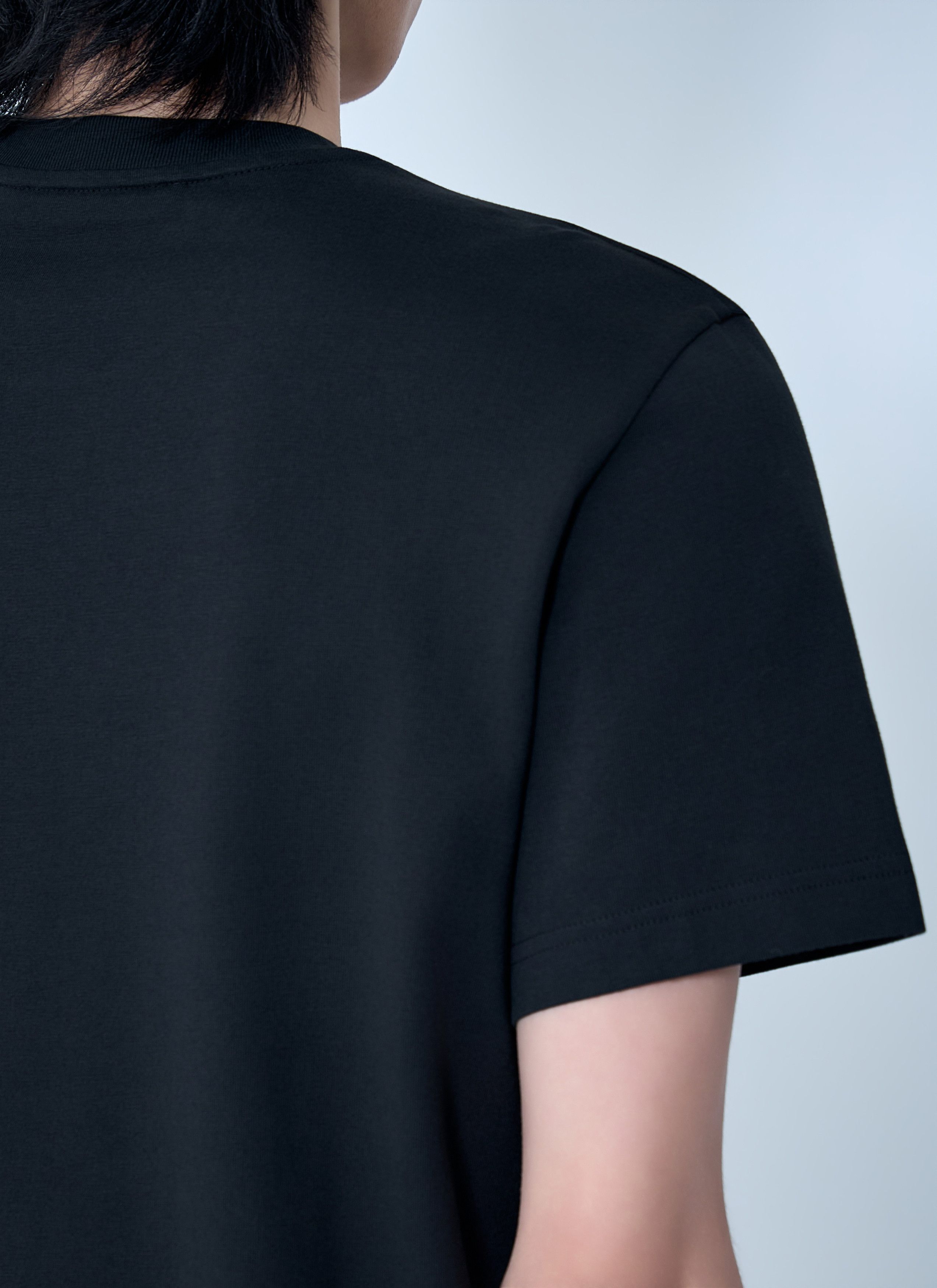 Moncler Embroidered Logo T-Shirt Size US S / EU 44-46 / 1 - 6 Thumbnail