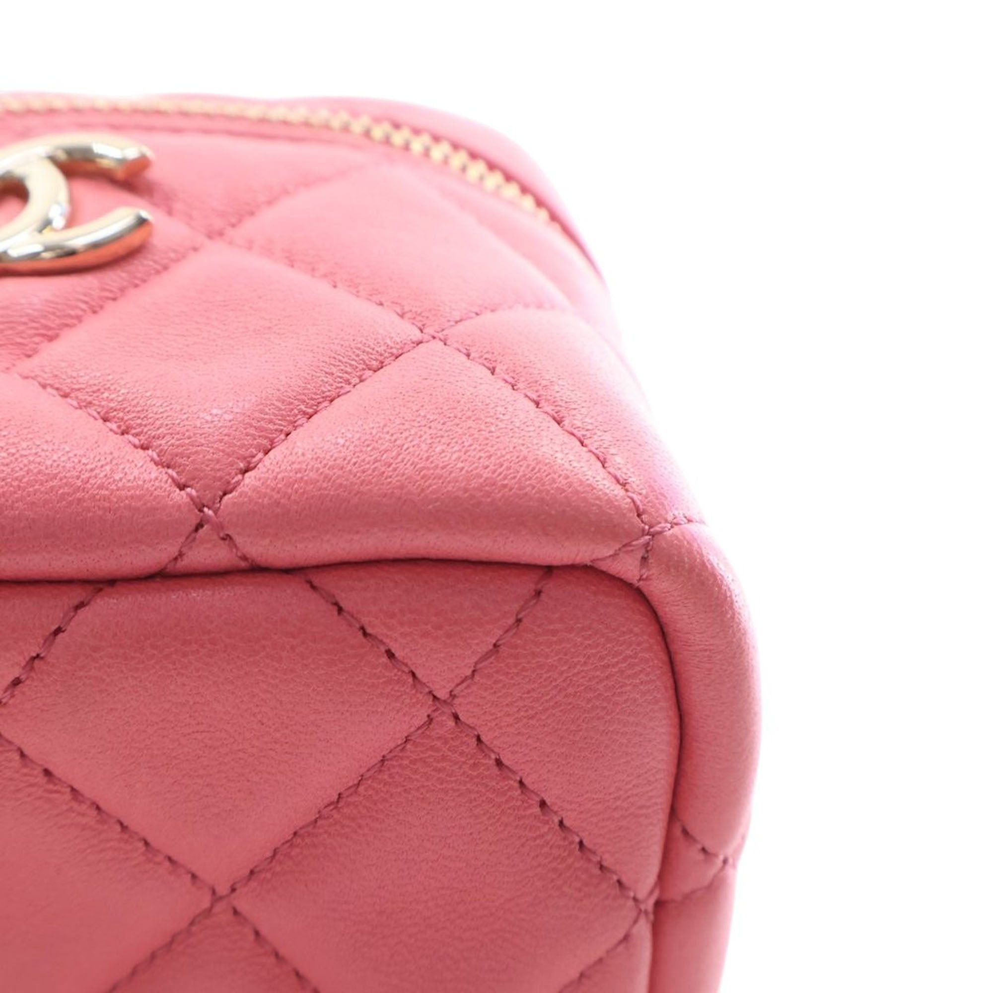 Chanel Quilted Lambskin Cube Chain Wristlet Case Size ONE SIZE - 11 Thumbnail