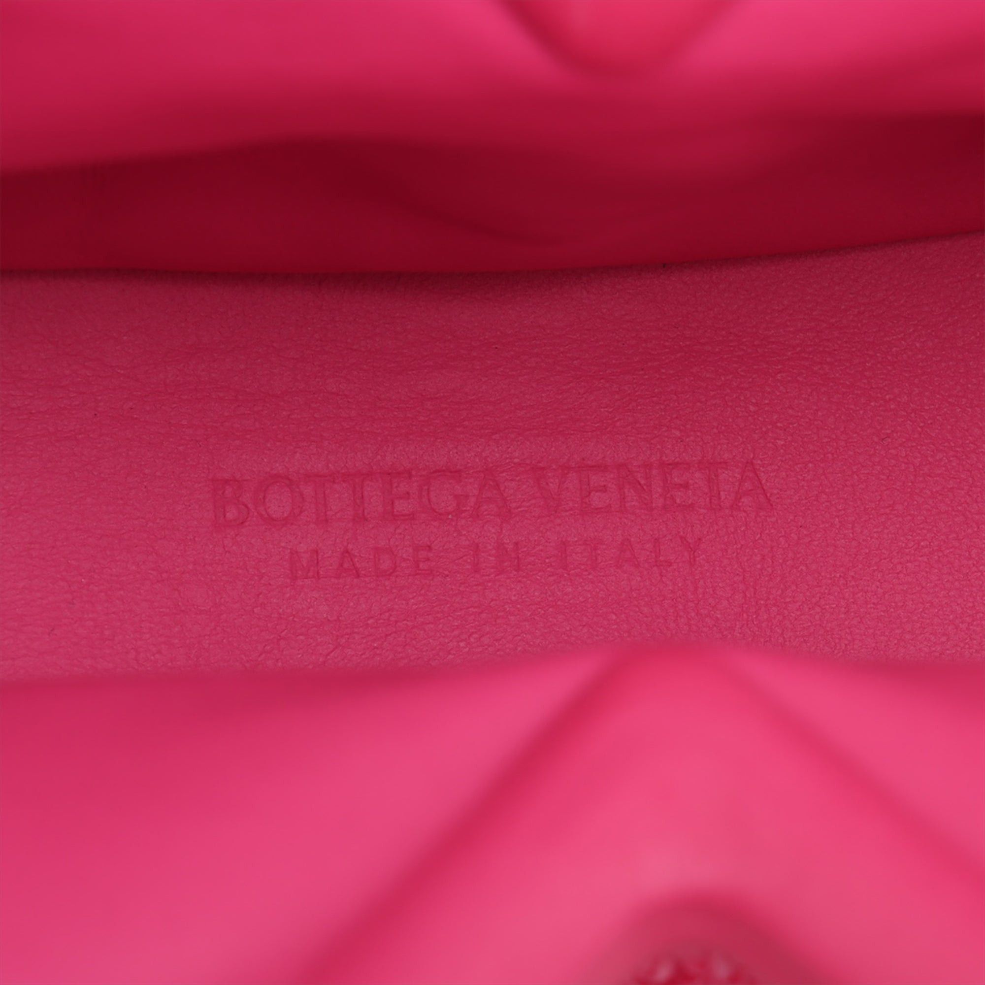 Bottega Veneta Small Boucle Curly Raffia The Point Triangle Satchel Size ONE SIZE - 4 Thumbnail