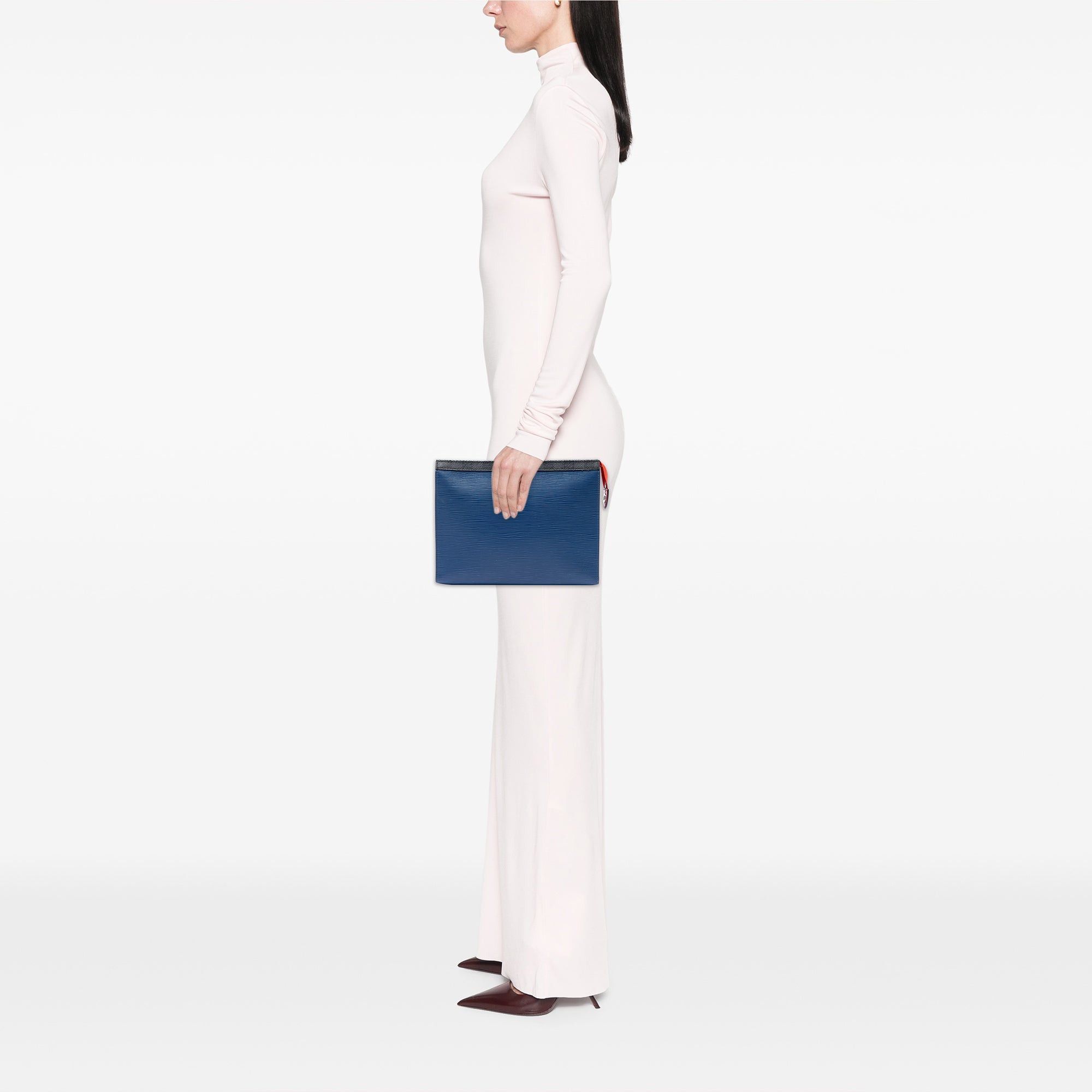 Louis Vuitton Epi Pochette Voyage MM Size ONE SIZE - 6 Thumbnail