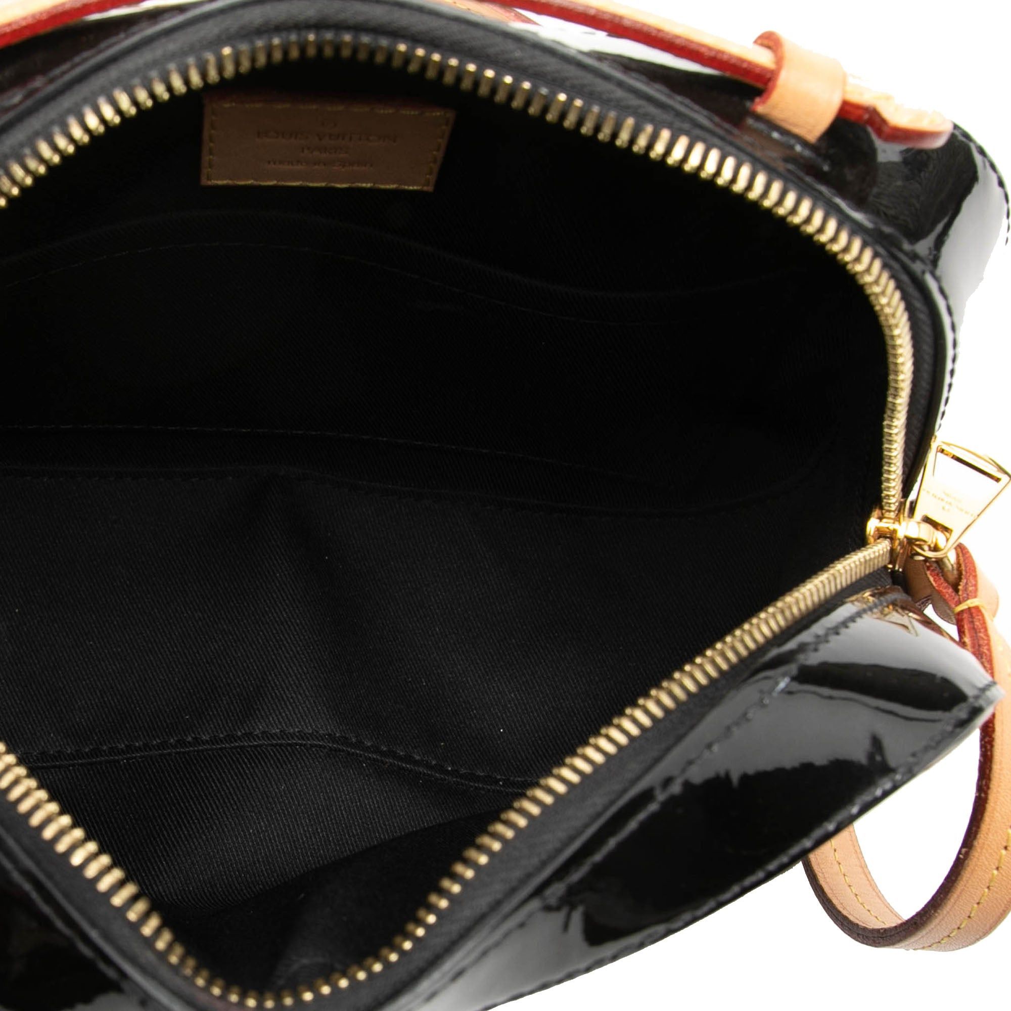 Louis Vuitton Monogram Vernis Santa Monica Camera Bag Size ONE SIZE - 4 Thumbnail