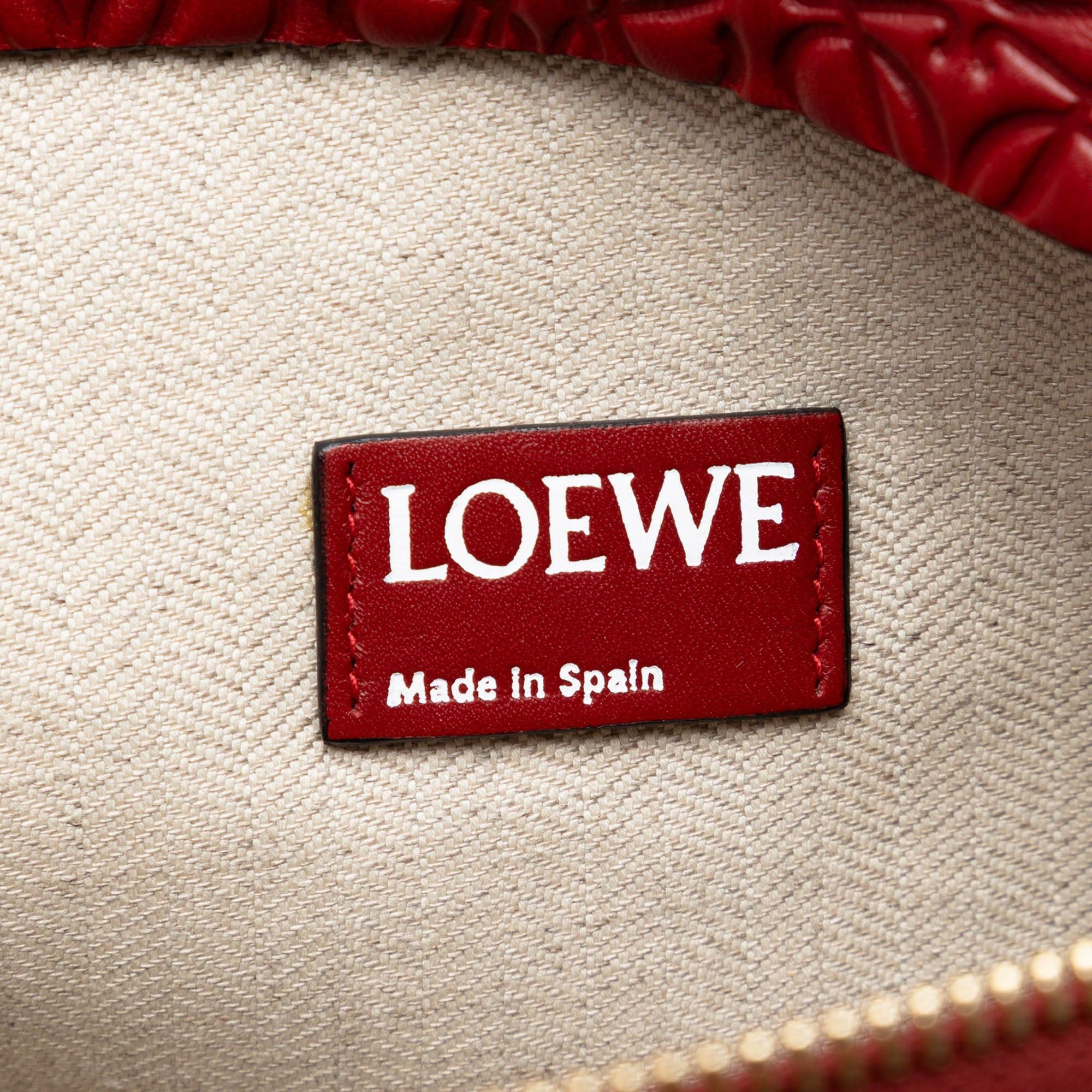 Loewe Embossed Anagram Leather Repeat T Clutch Size ONE SIZE - 5 Thumbnail