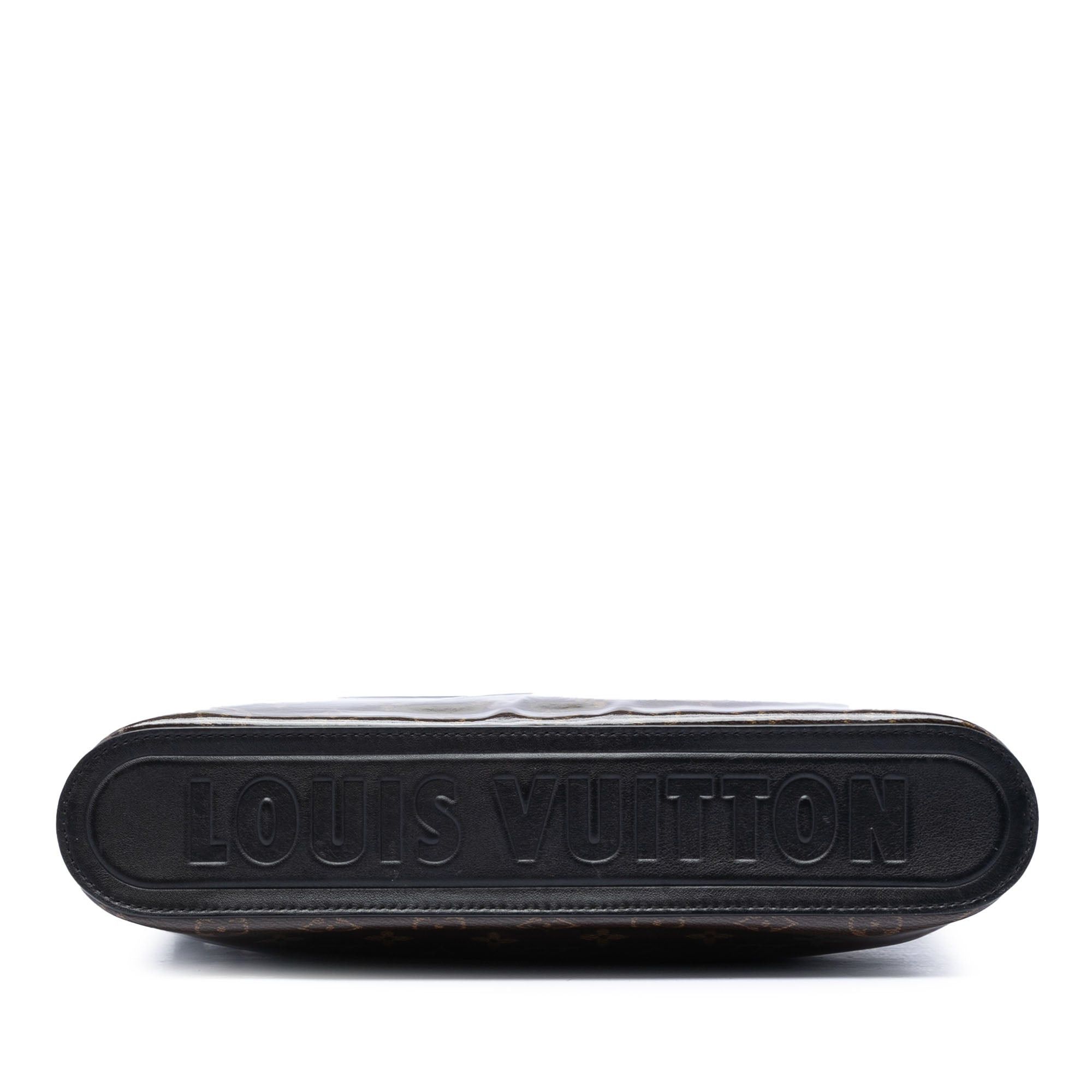 Louis Vuitton Monogram Glaze Pochette Cosmos Size ONE SIZE - 3 Thumbnail