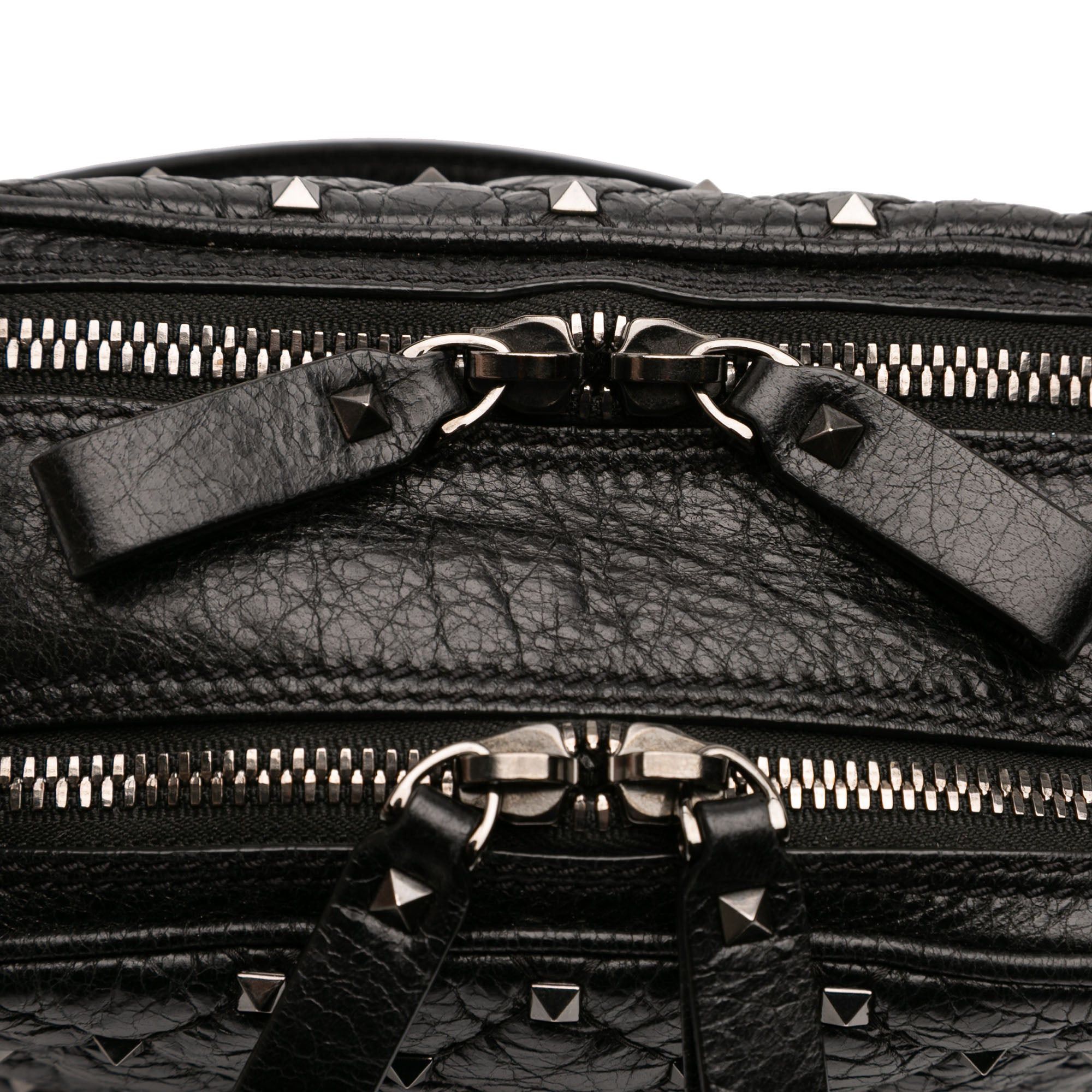 Valentino Quilted Crinkled Leather Rockstud Double Zip Camera Bag Size ONE SIZE - 8 Thumbnail