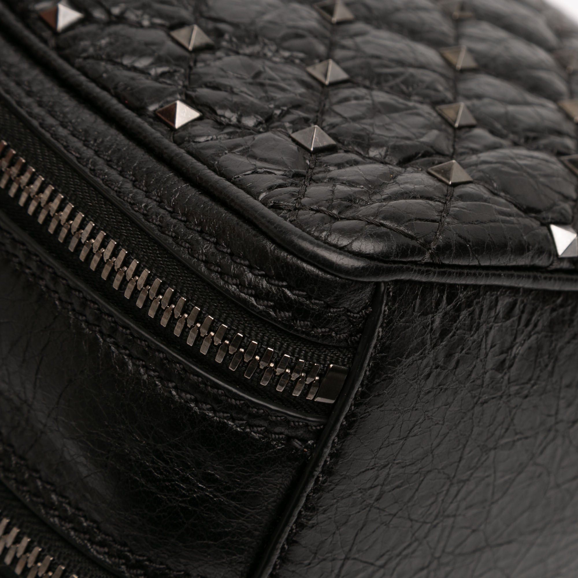 Valentino Quilted Crinkled Leather Rockstud Double Zip Camera Bag Size ONE SIZE - 9 Thumbnail