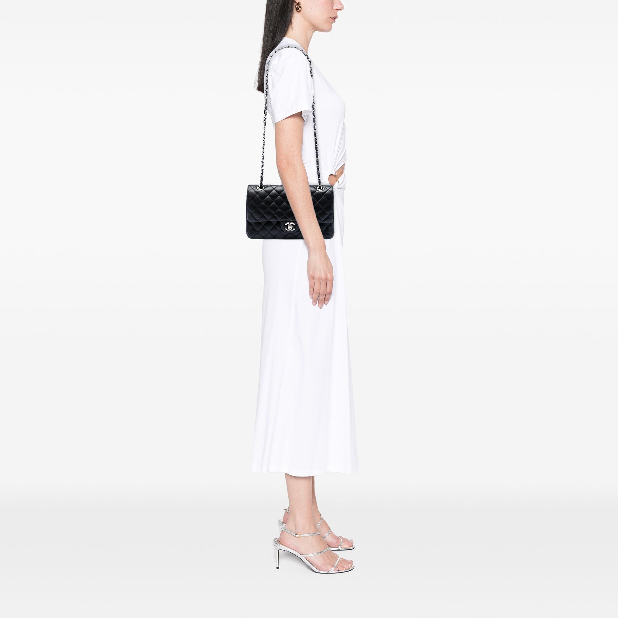 Chanel Medium Classic Lambskin Double Flap Size ONE SIZE - 5 Thumbnail